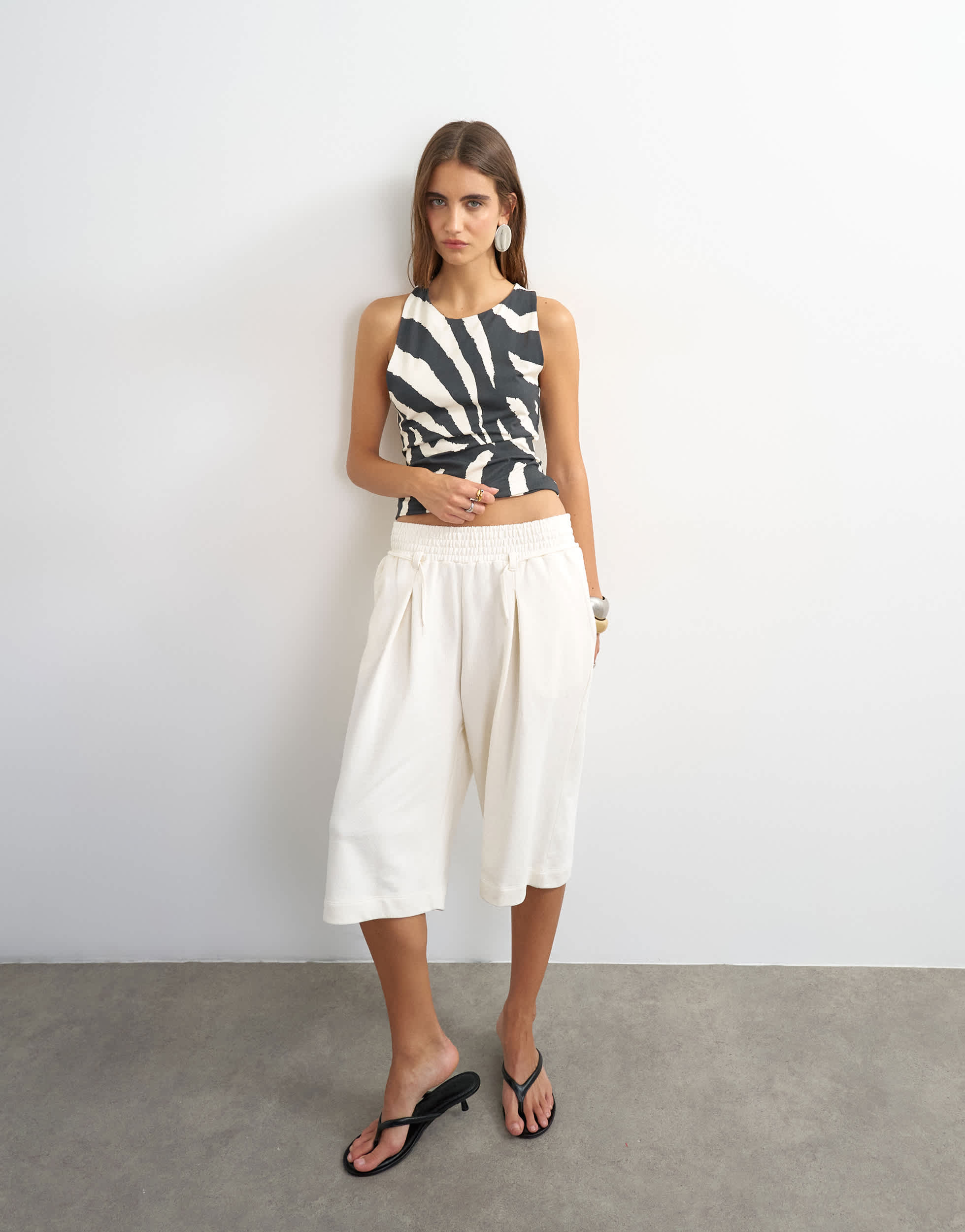 Topshop-Boardshorts in Elfenbein