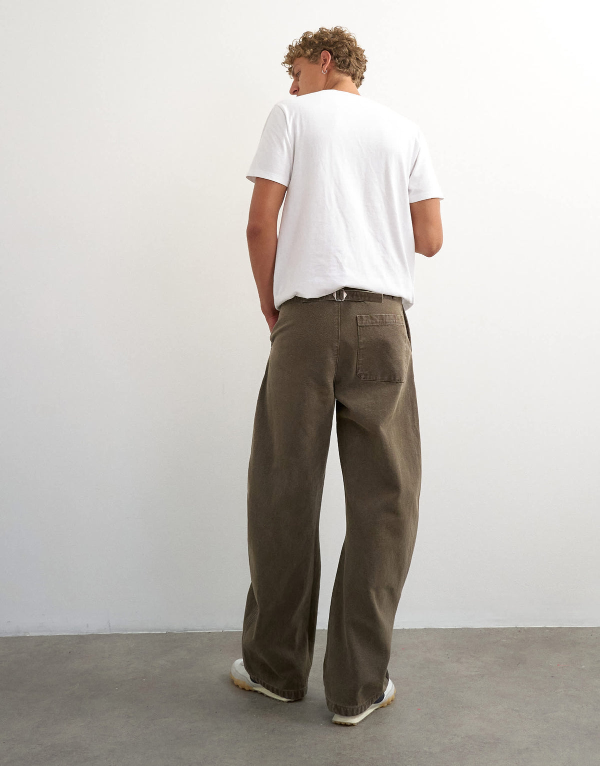 Topman horseshoe barrel fit canvas trouser in khaki