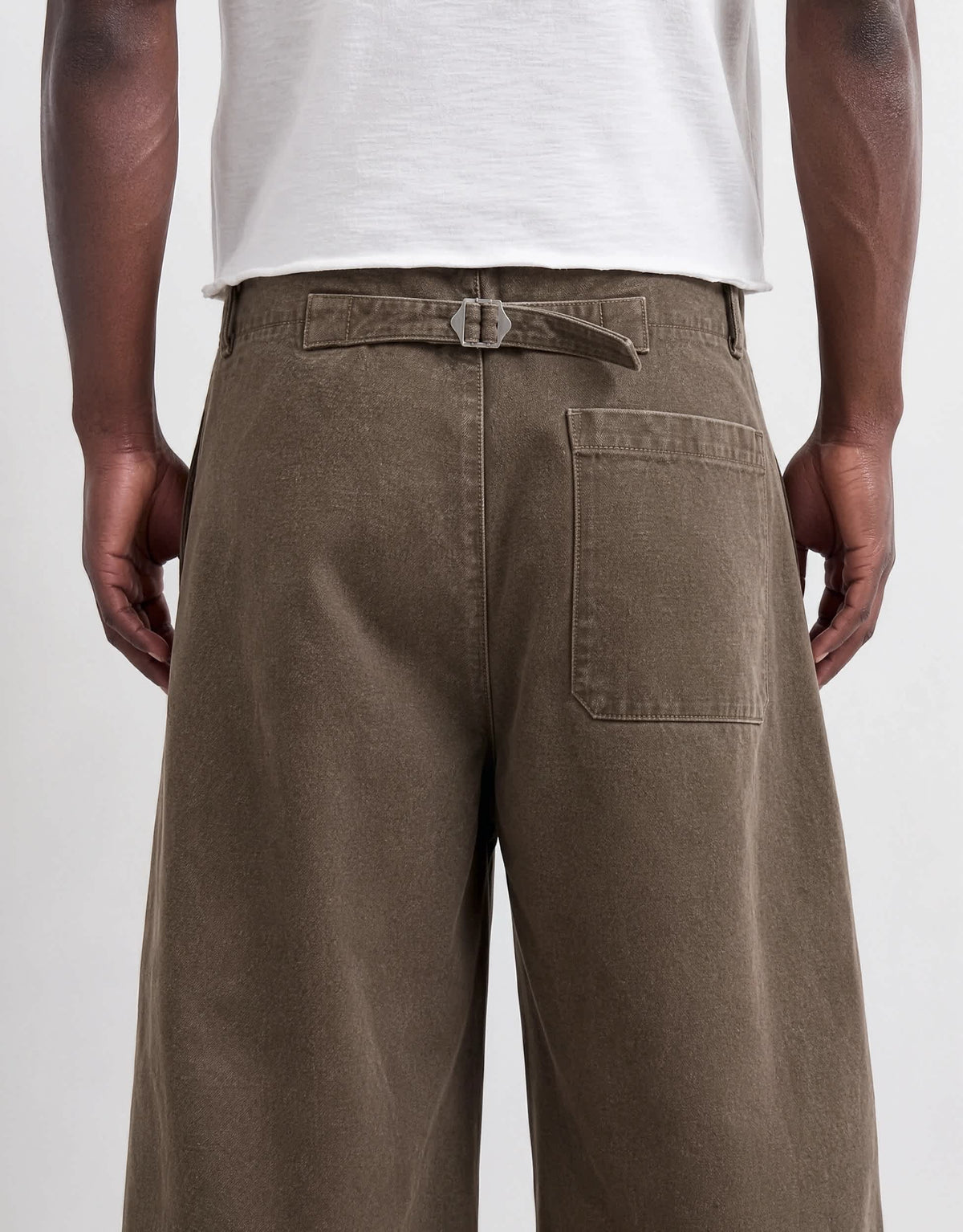 Topman horseshoe barrel fit canvas trouser in khaki