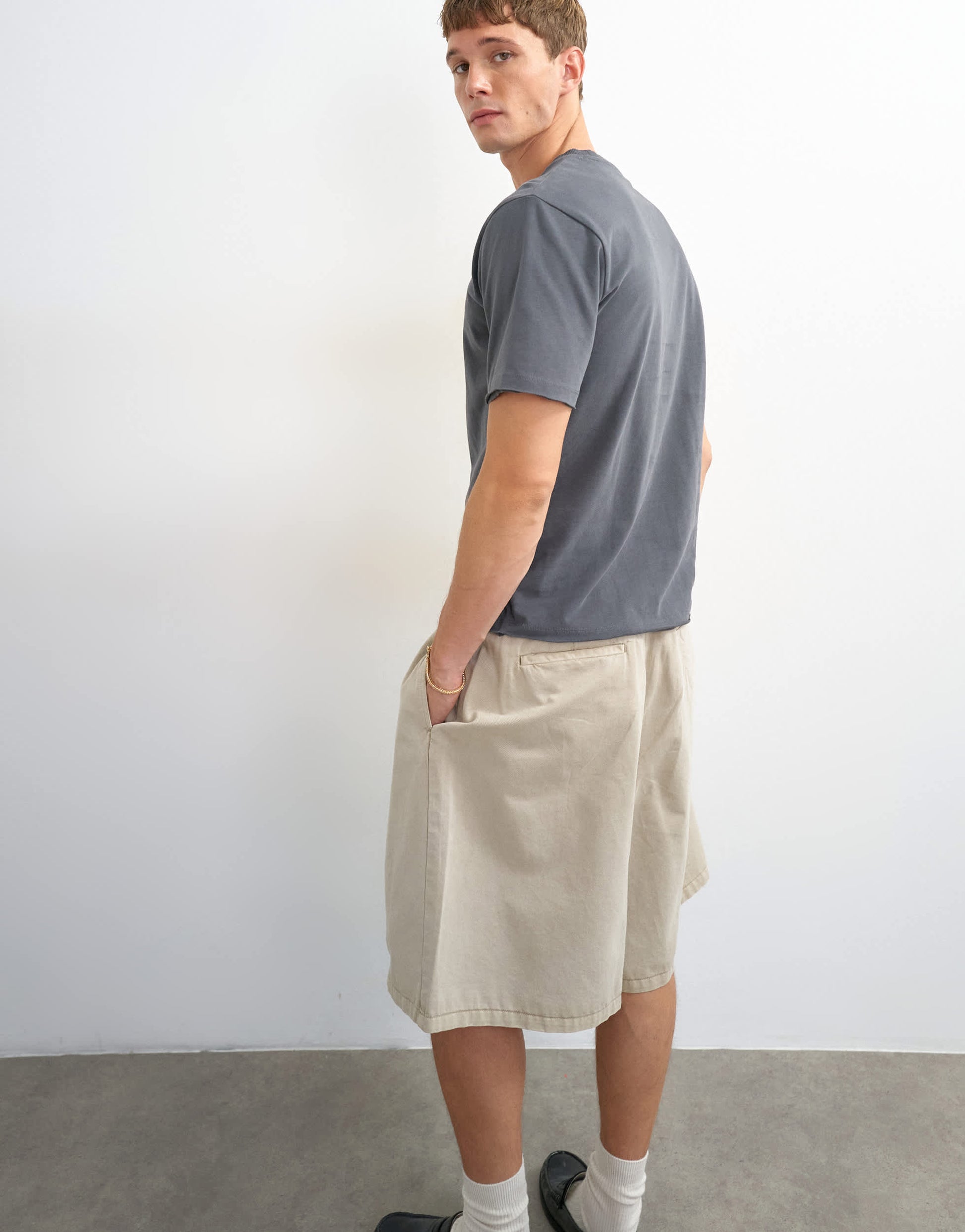 Topman classic fit distressed raw hem t-shirt in charcoal