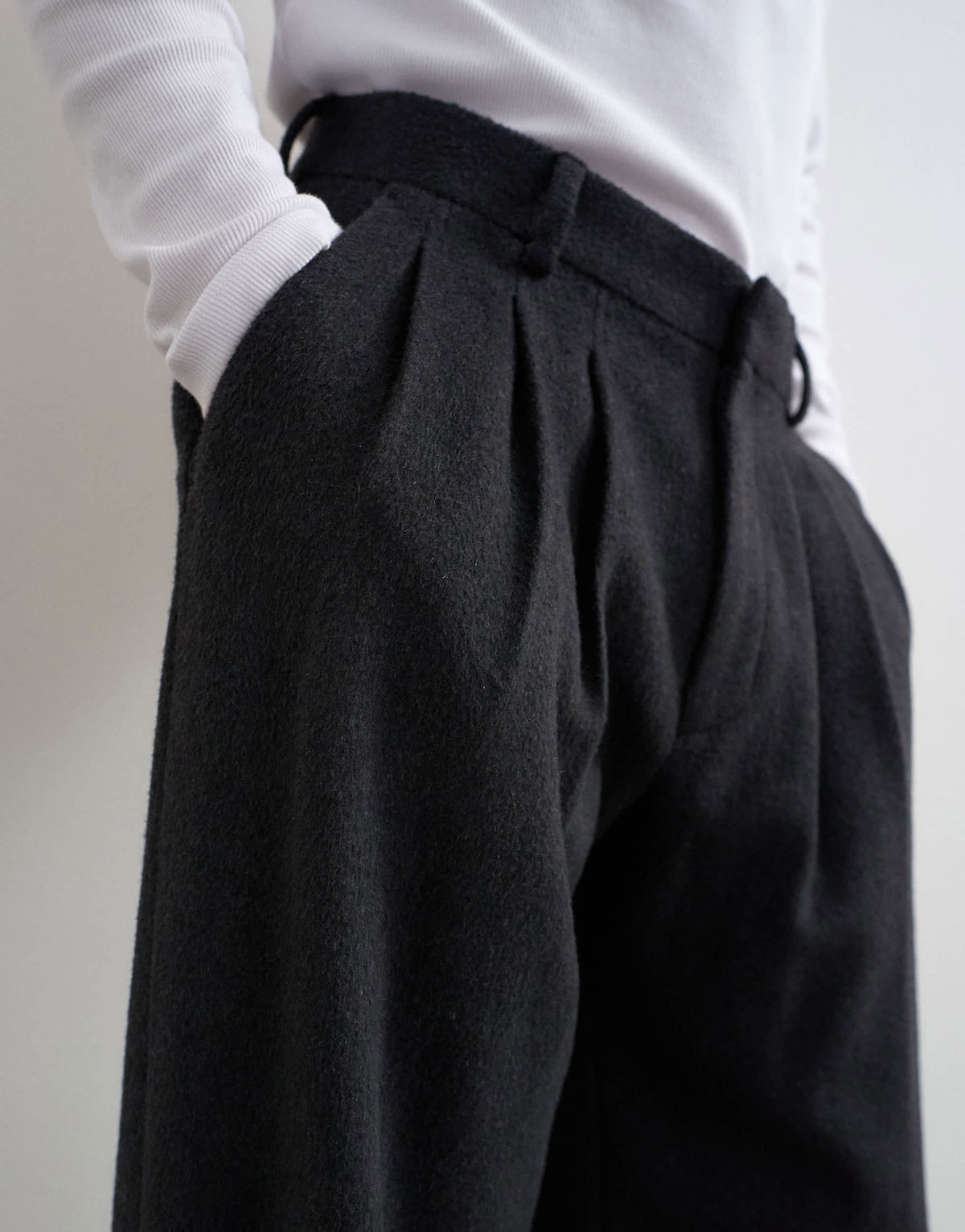 Topman wide leg textured trouser with pleats in charcoal