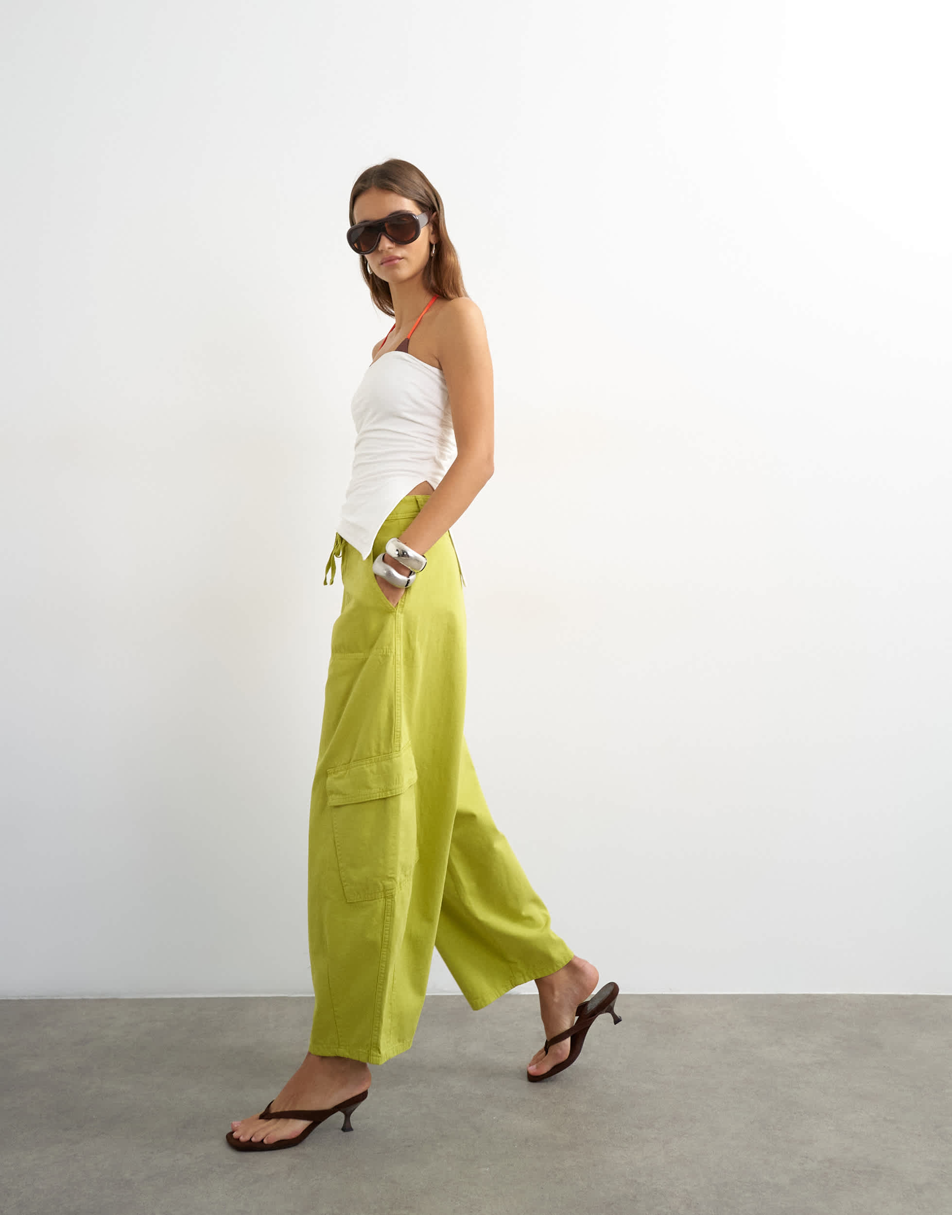 Topshop Cargo-Hose mit Bindegürtel in Limettengrün
