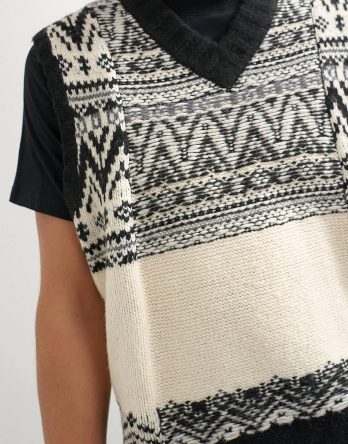 Topman relaxed fit fairisle knitted v neck tank in black