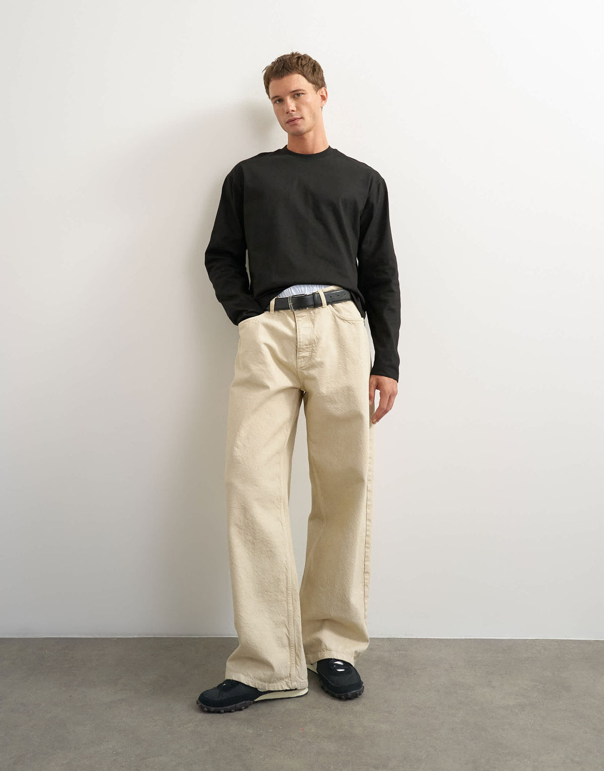 Topman relaxed fit crop long sleeve t-shirt in black