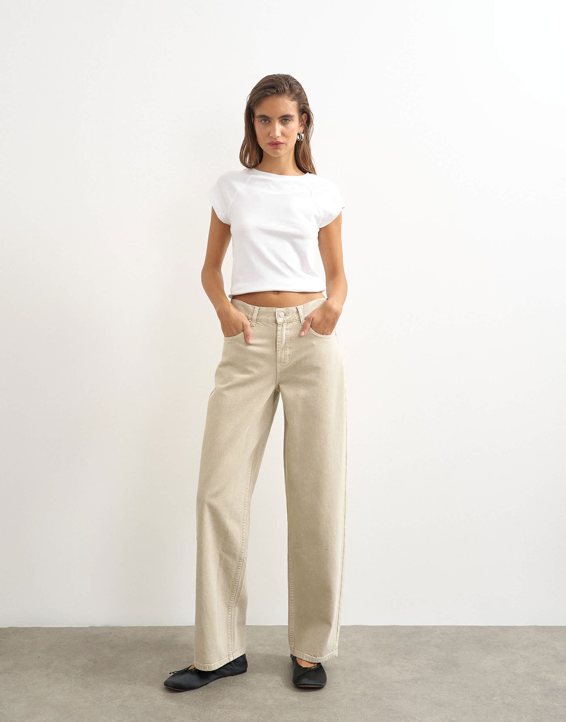Topshop Cinch low rise relaxed jean in oat