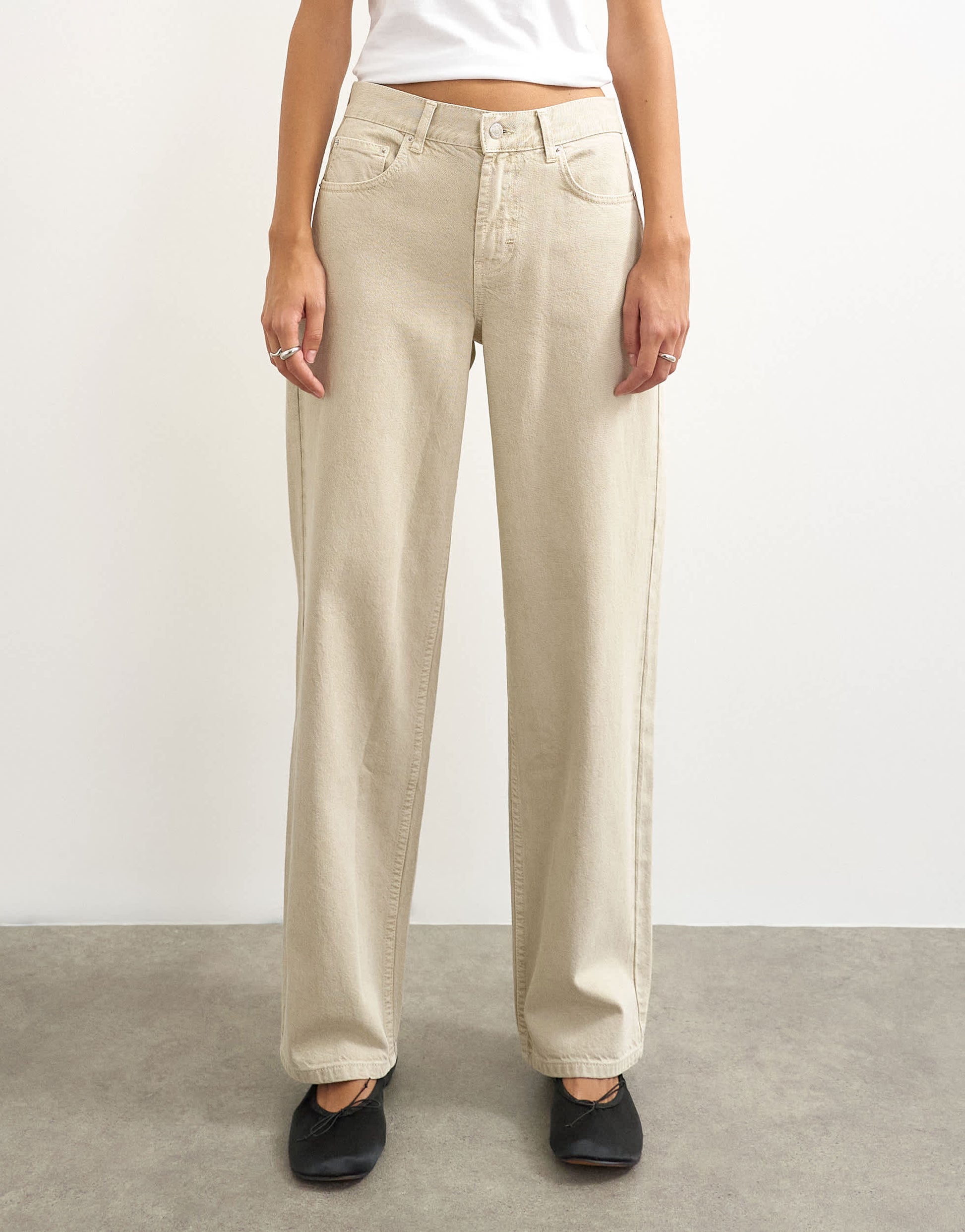 Topshop Cinch low rise relaxed jean in oat