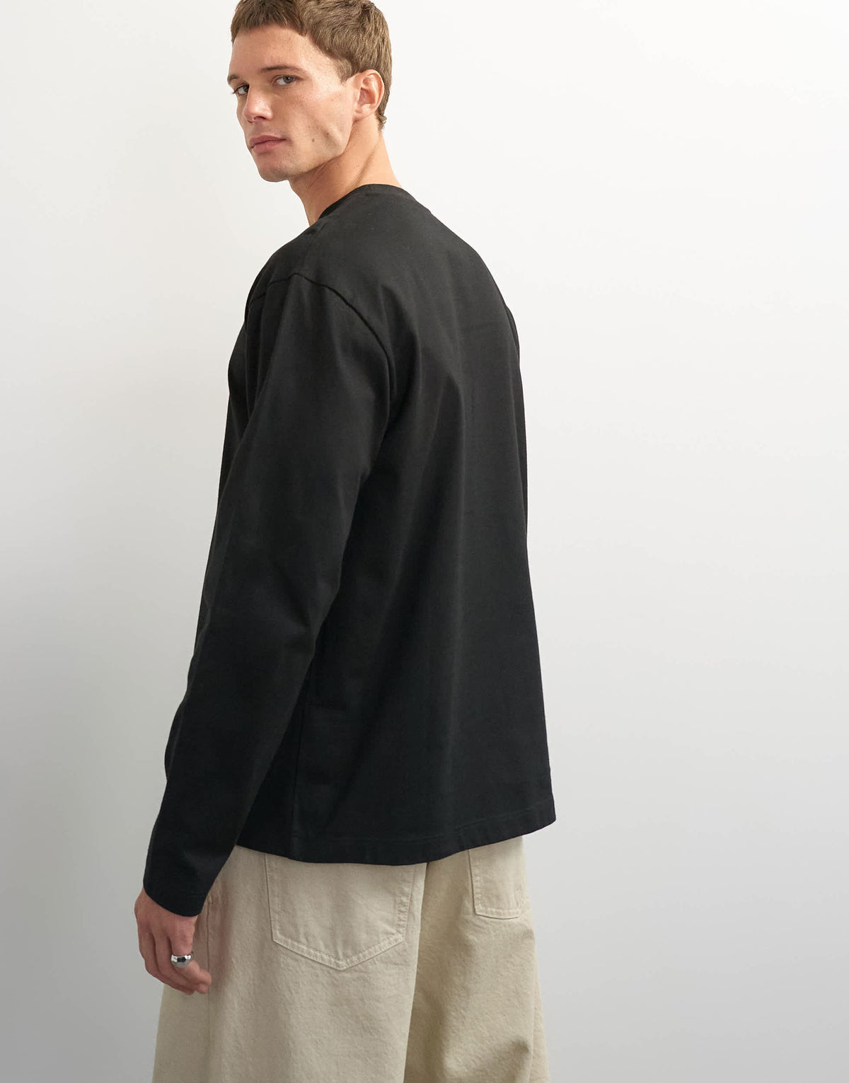 Topman relaxed fit long sleeve t-shirt in black