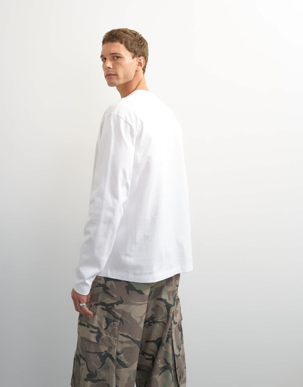 Topman relaxed fit long sleeve t-shirt in white