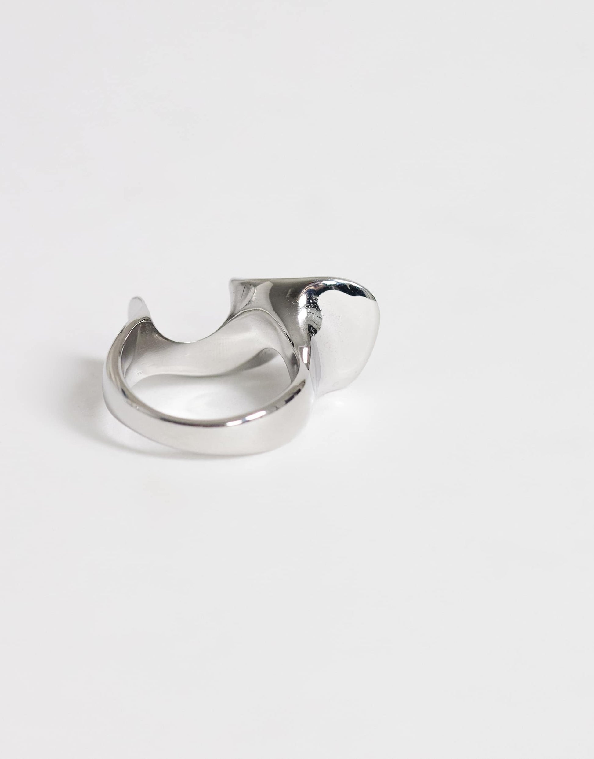 Topshop Rue waterproof stainless steel ring in silver