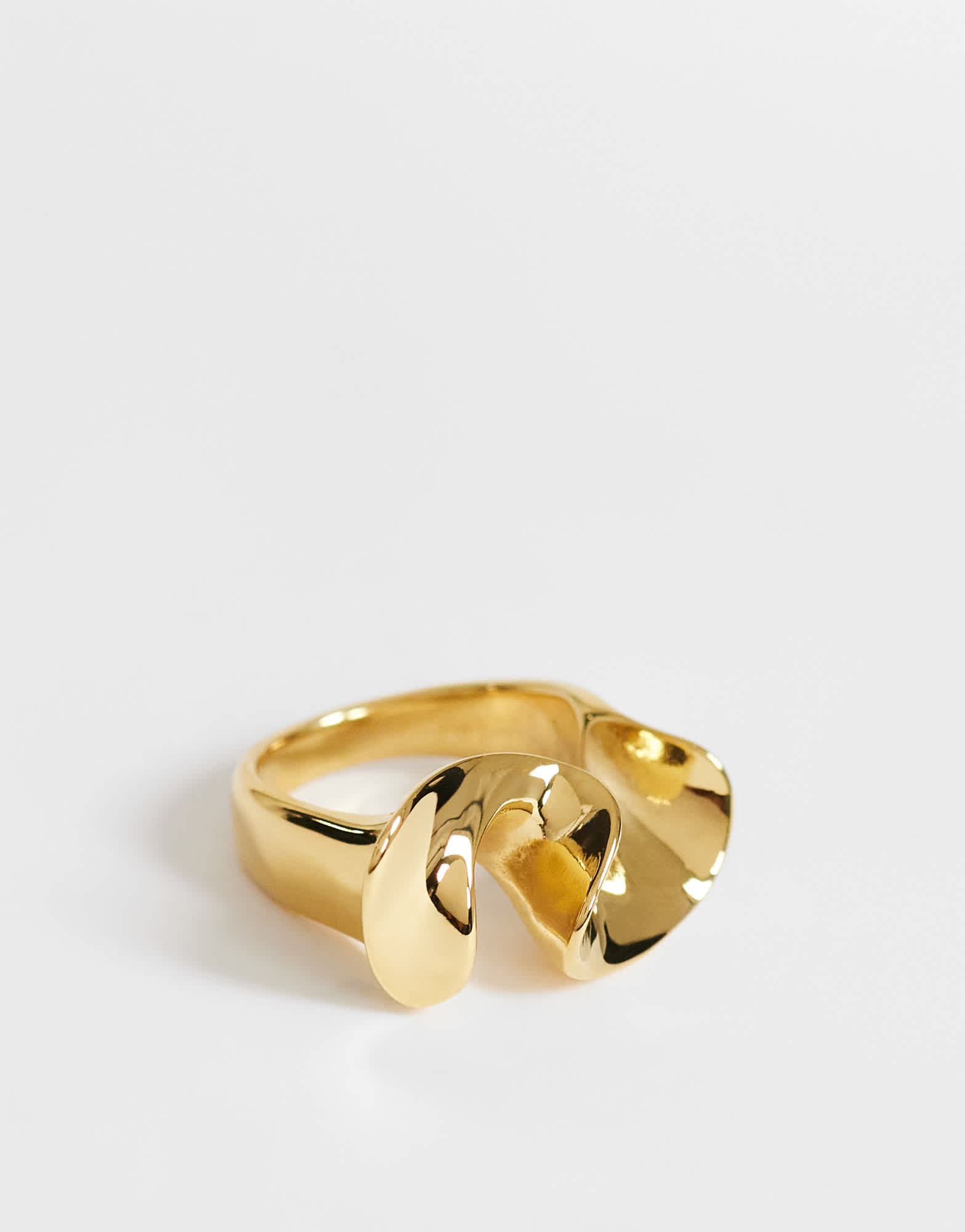 Topshop Rue waterproof stainless steel ring in gold