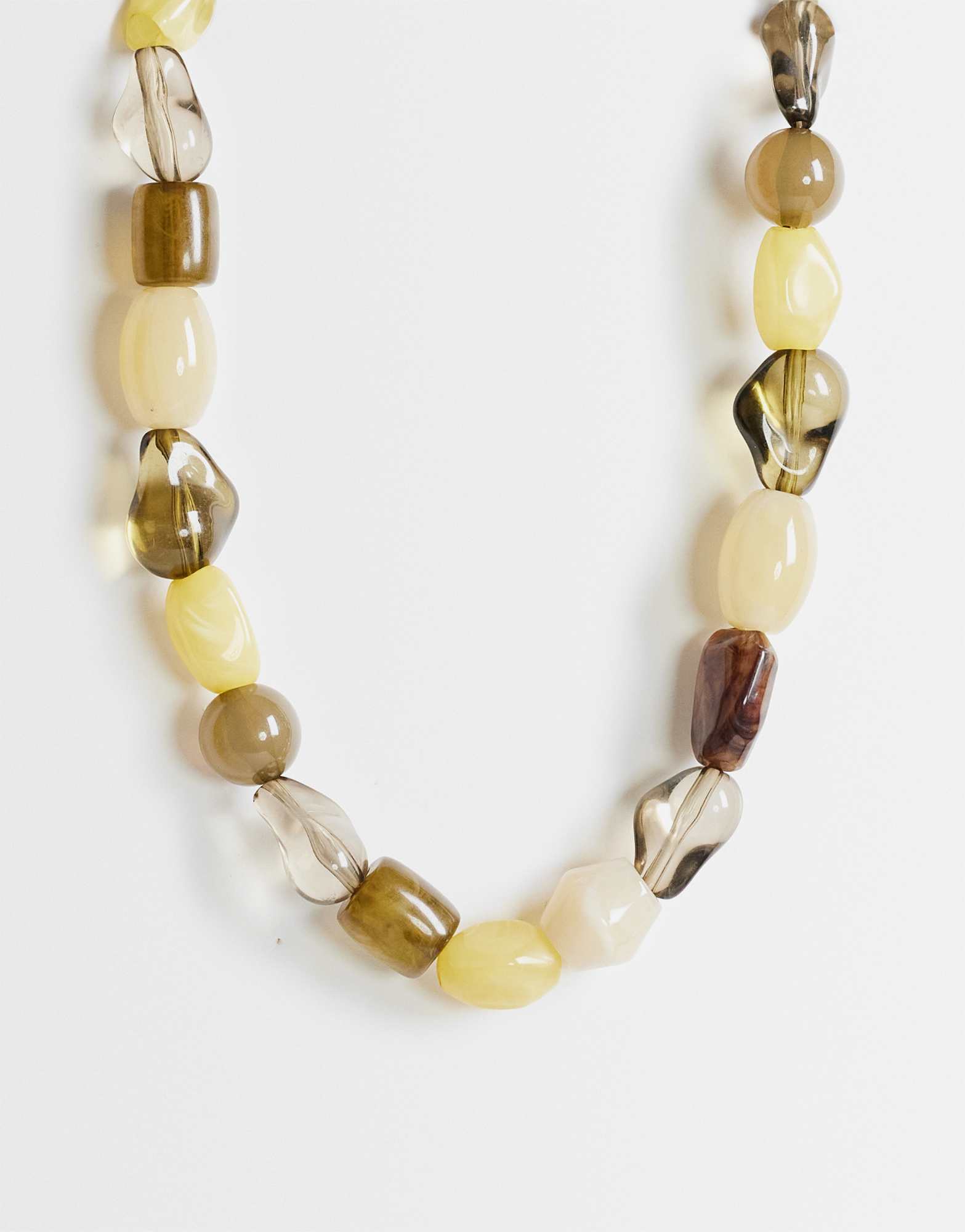 Collier de perles olive Topshop, mélange de verts