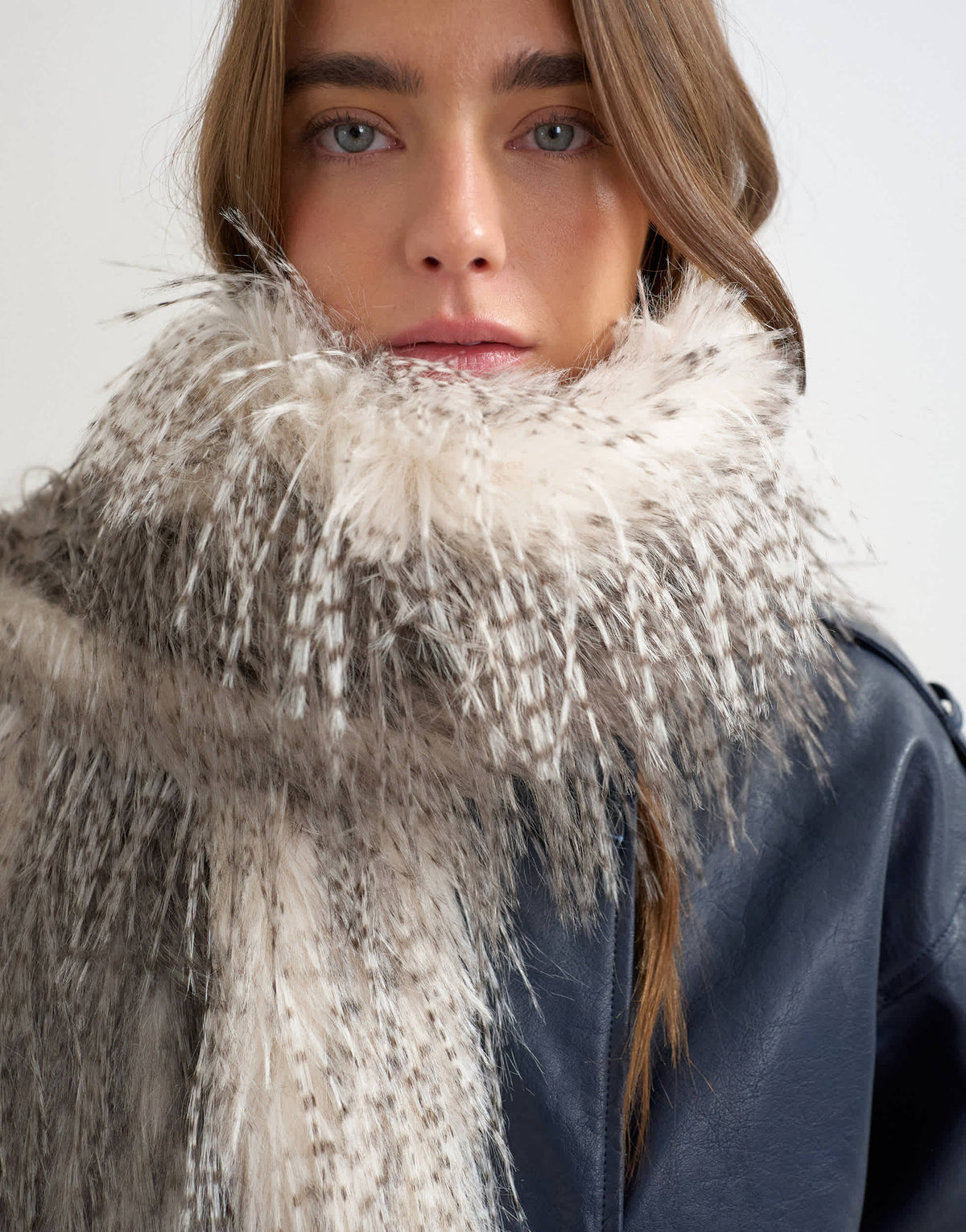 Topshop Sandy wispy faux fur scarf in off white and grey