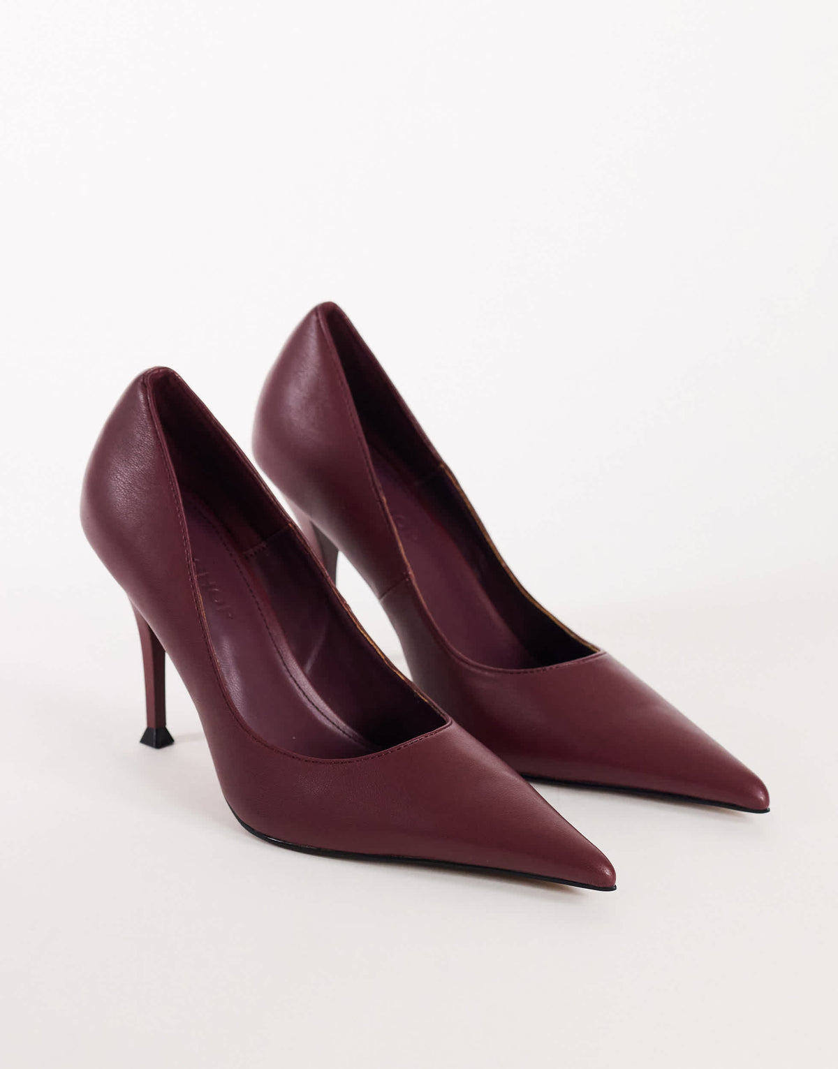 Topshop Alexander high heel court shoe in burgundy