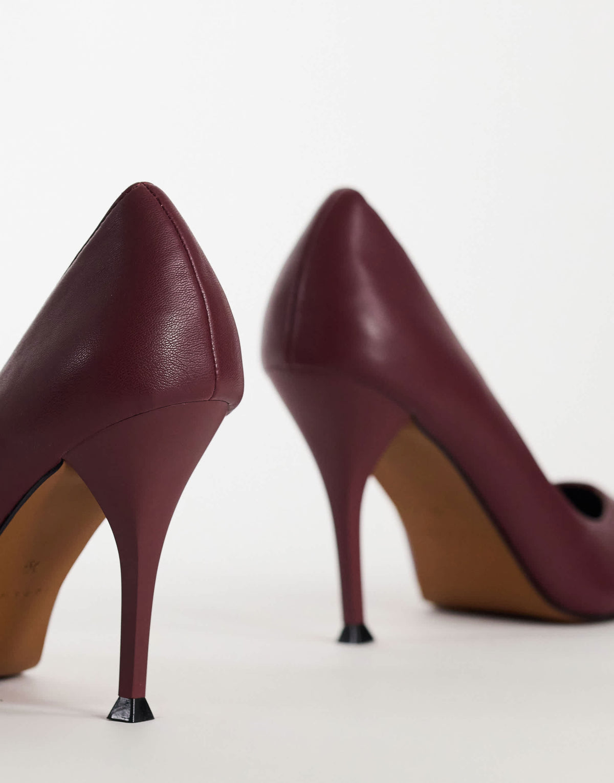 Topshop Alexander high heel court shoe in burgundy