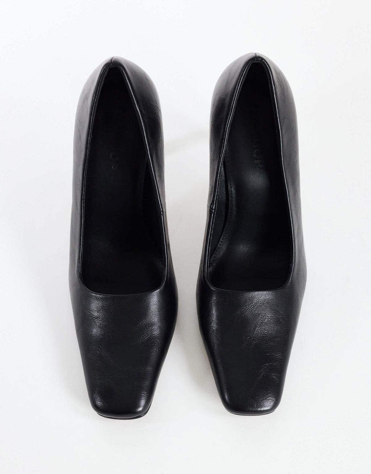 Topshop Amos chiselled banana heel court shoe in black