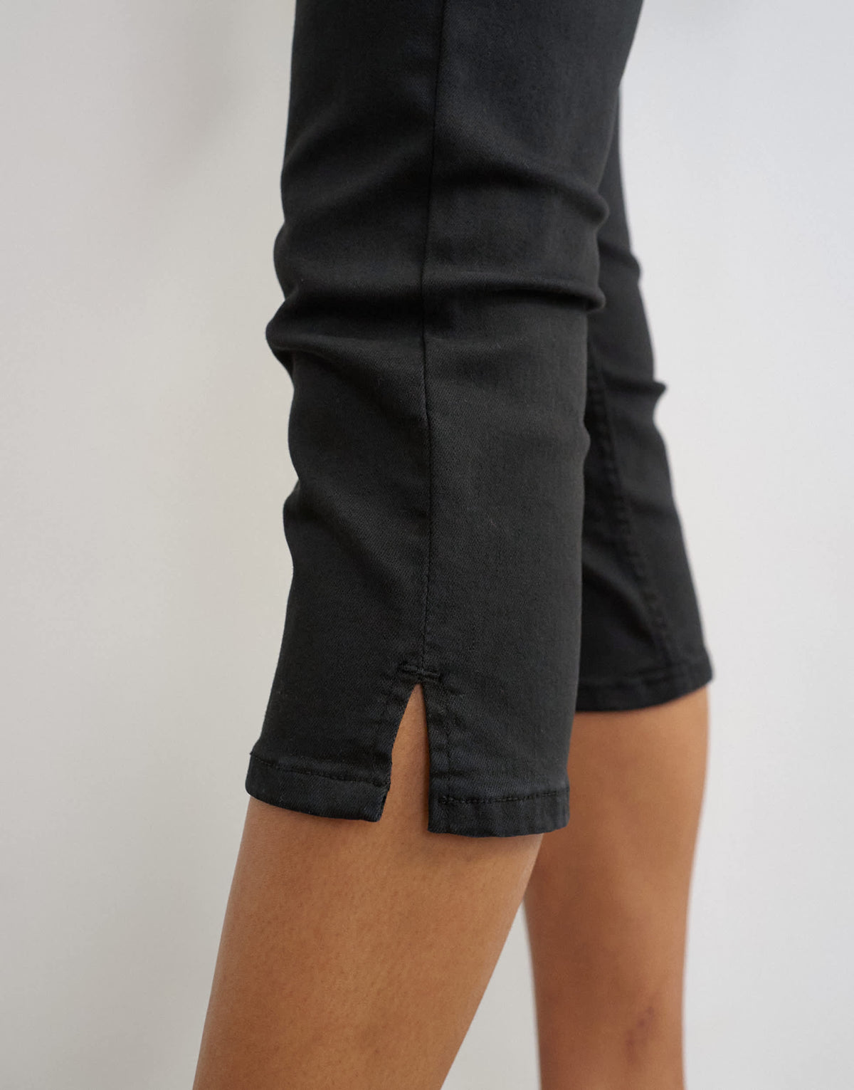 Topshop high rise capris jean in Black
