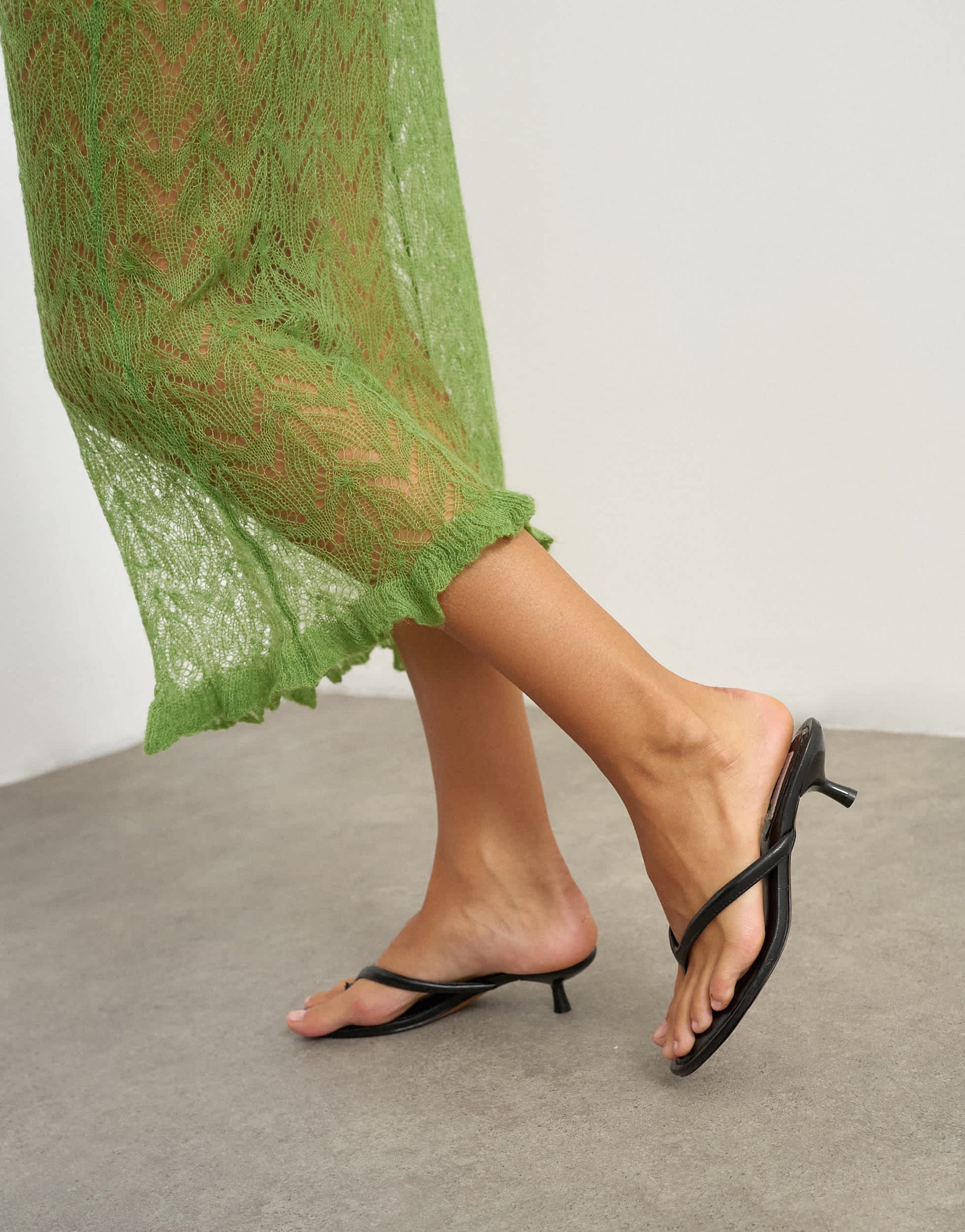 Topshop knitted ruffle hem pointelle midi skirt with wool in green