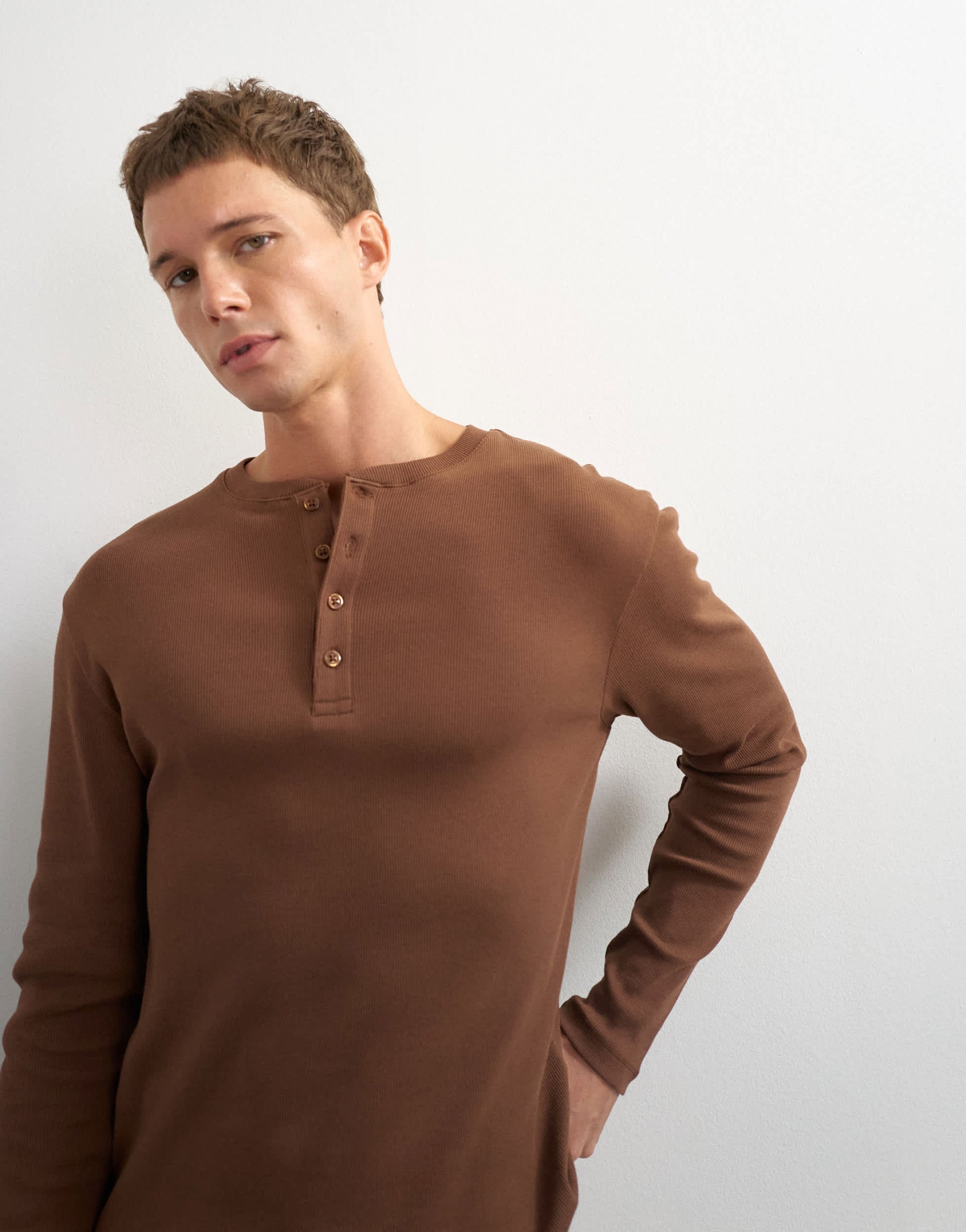 Topman slim fit long sleeve rib henley t-shirt in brown