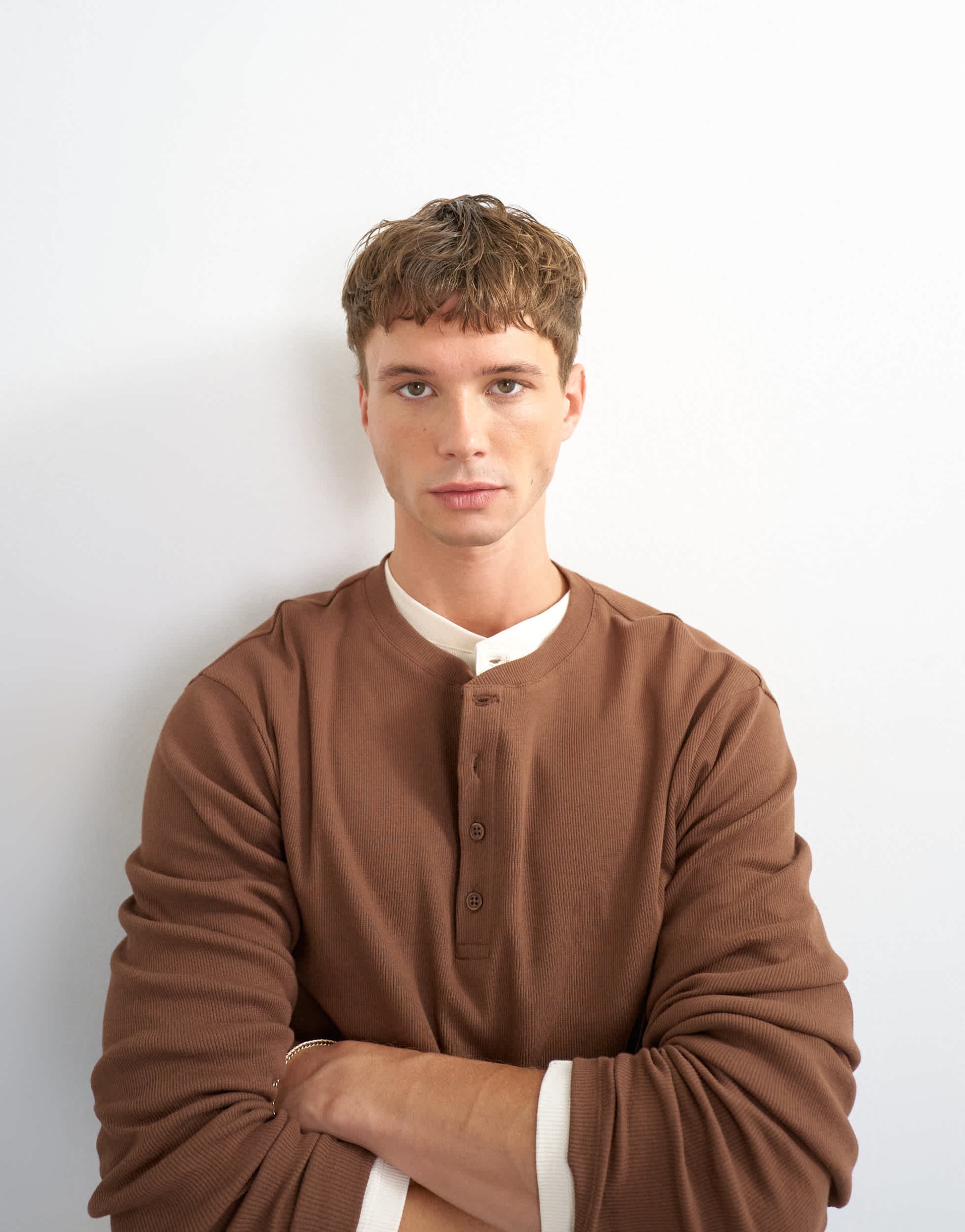 Topman slim fit long sleeve rib henley t-shirt in brown
