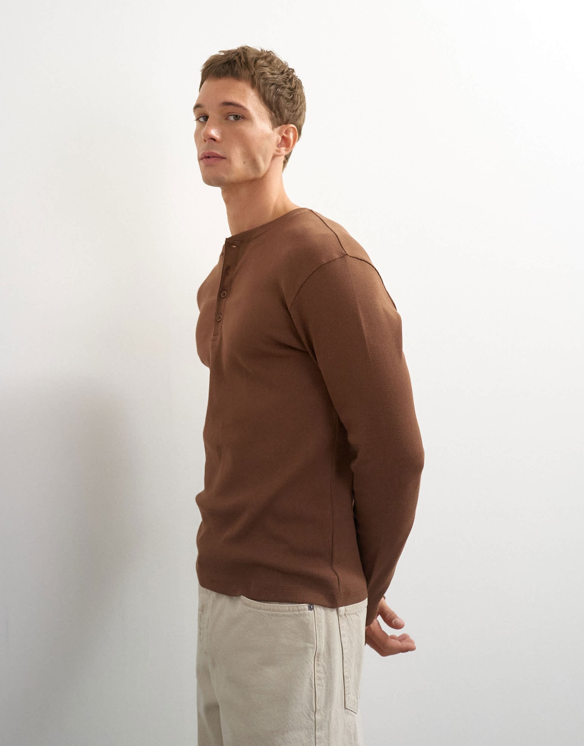 Topman slim fit long sleeve rib henley t-shirt in brown