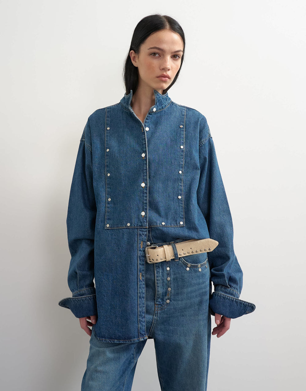 Chemise à large patte de boutonnage cloutée Topshop x Talia Byre, bleu délavé