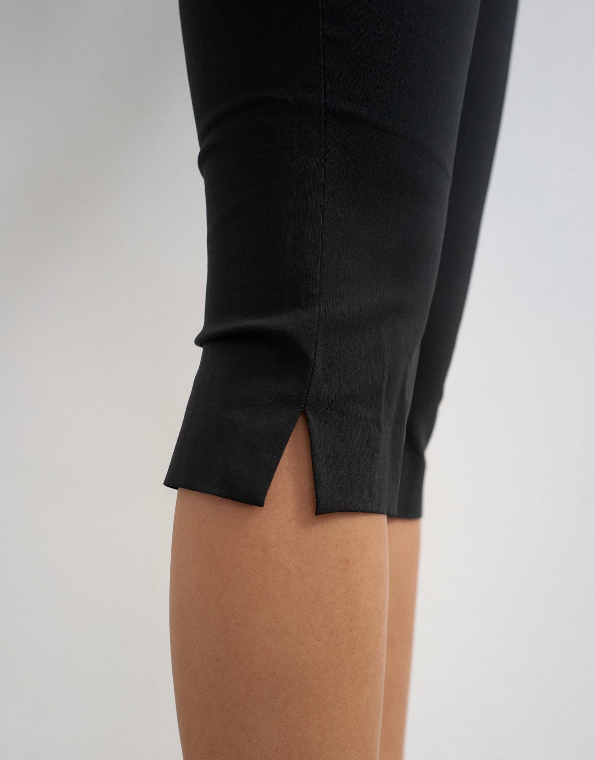 Topshop regular capris in black