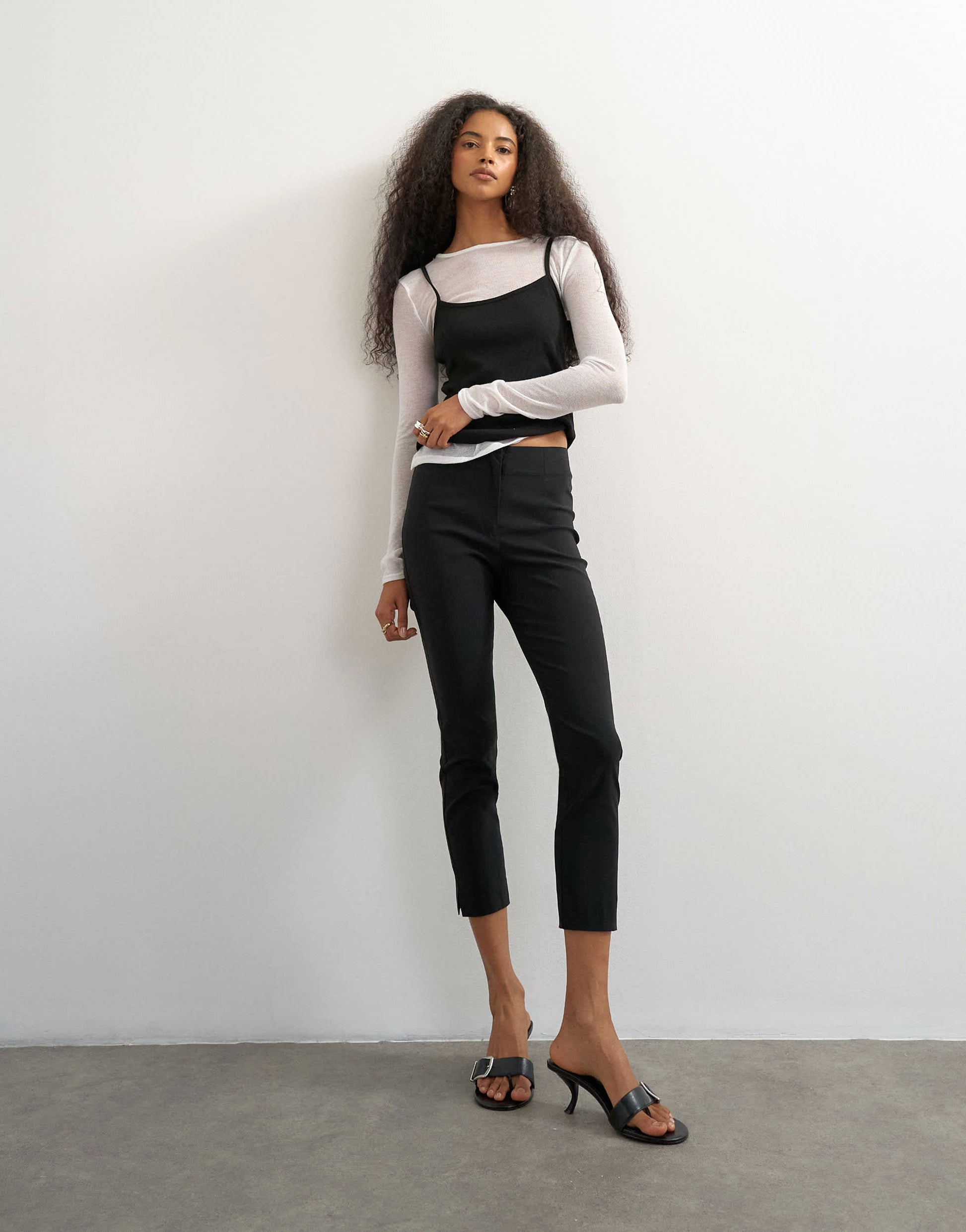 Topshop 3 quarter length capri in black