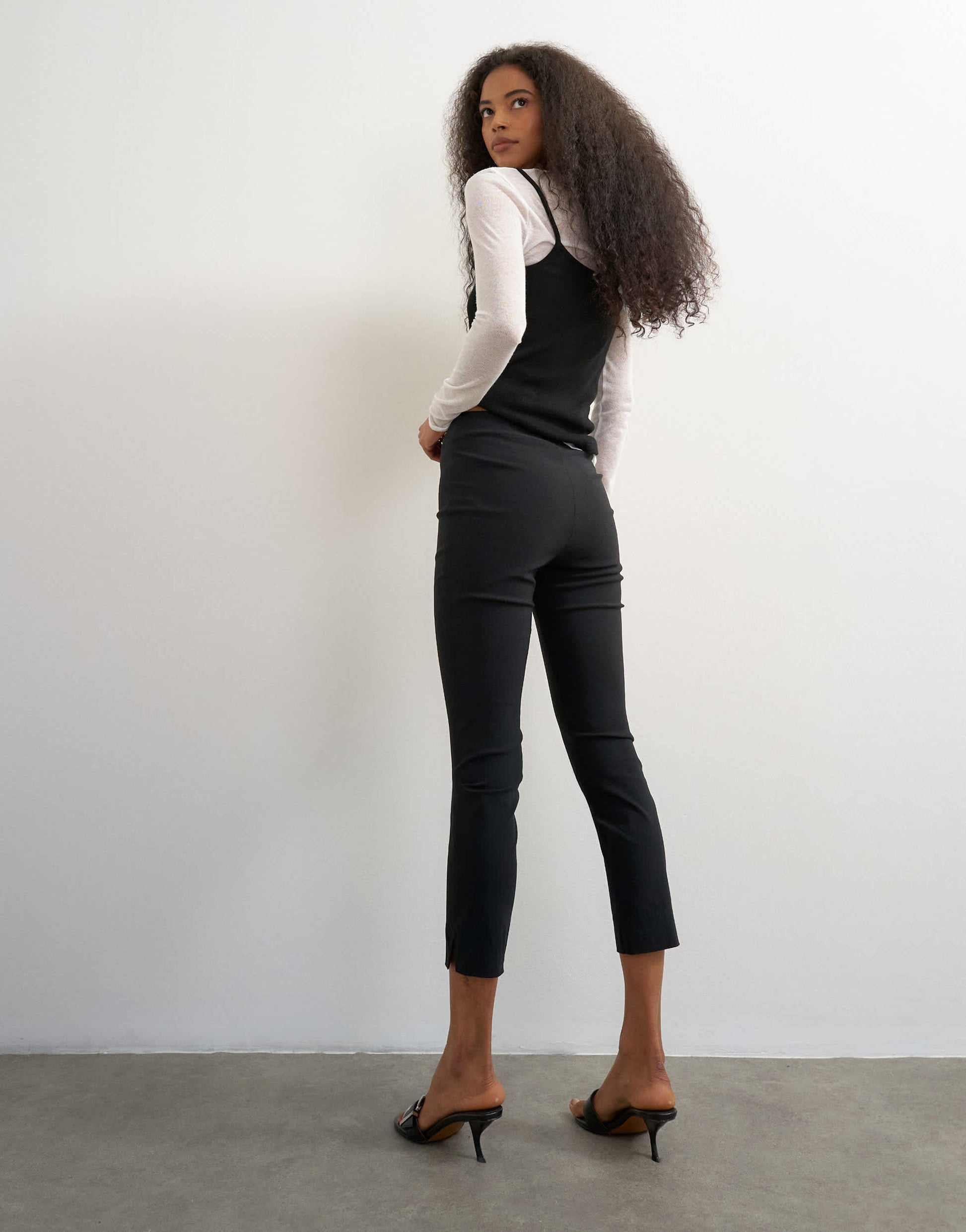 Topshop 3 quarter length capri in black