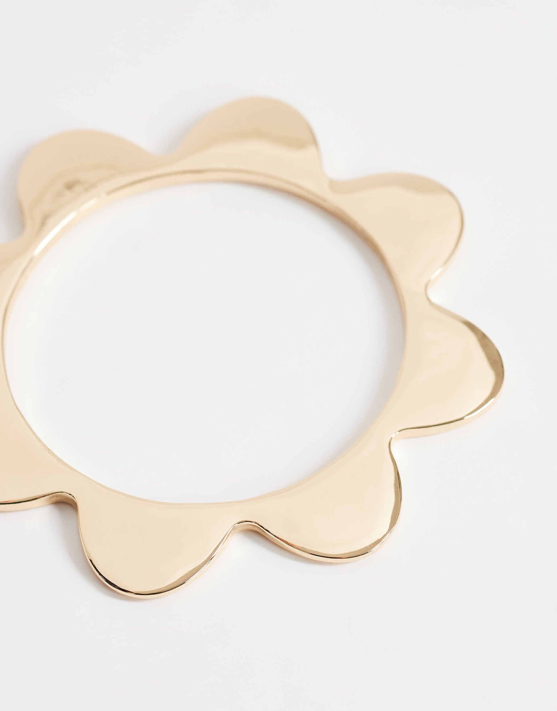 Topshop Bradley bangle in gold