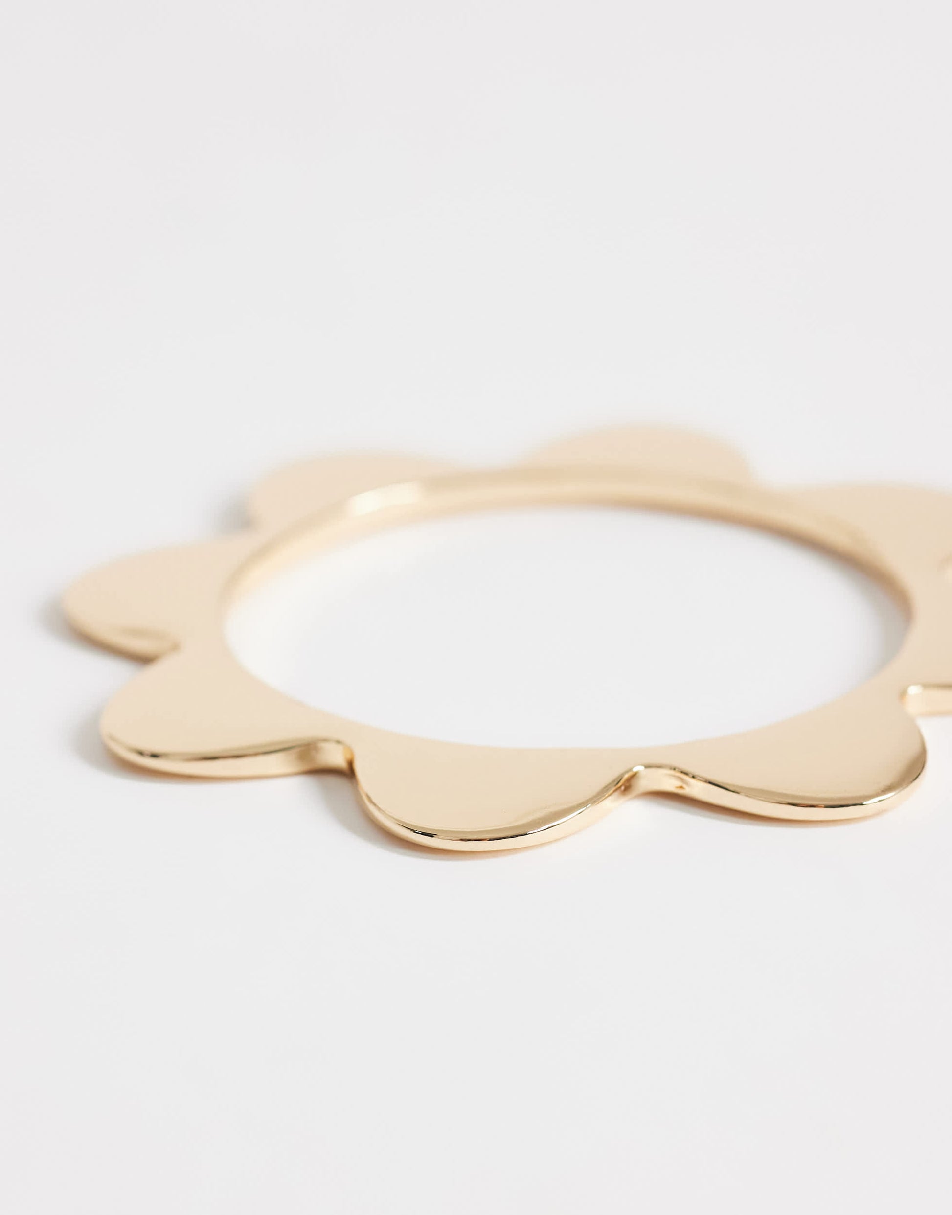 Topshop Bradley bangle in gold