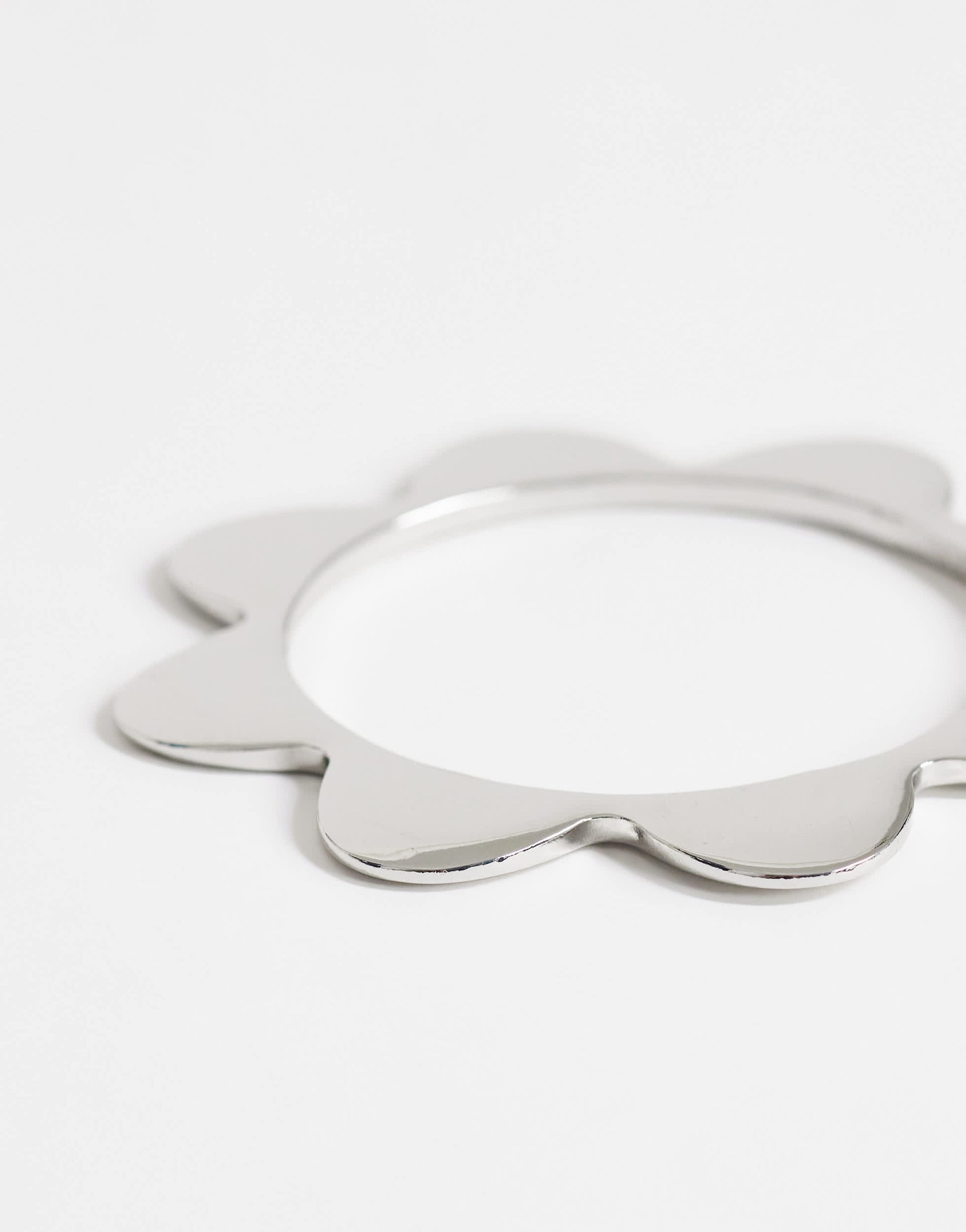 Topshop Bradley bangle in silver
