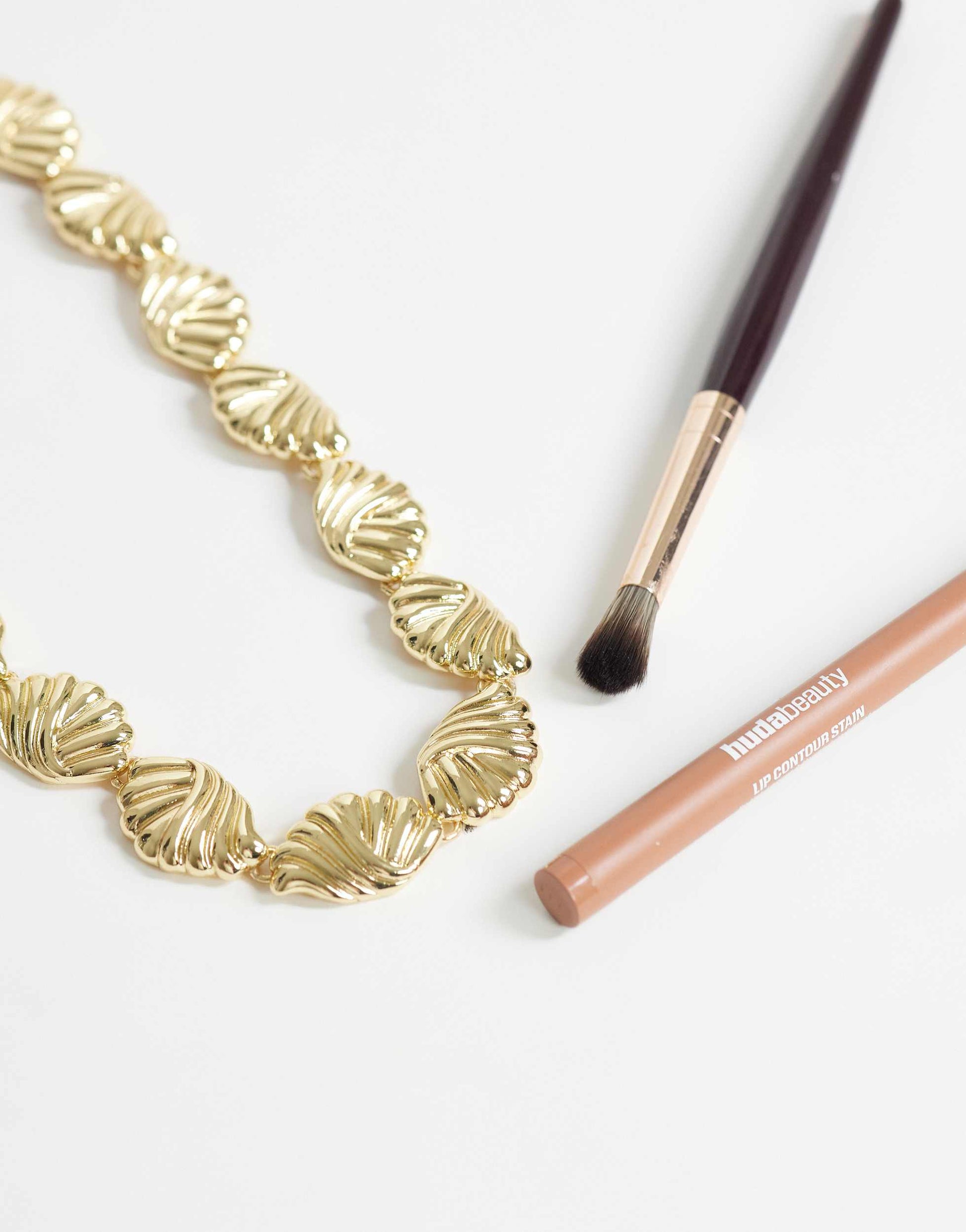 Topshop Naleigh swirl necklace in gold
