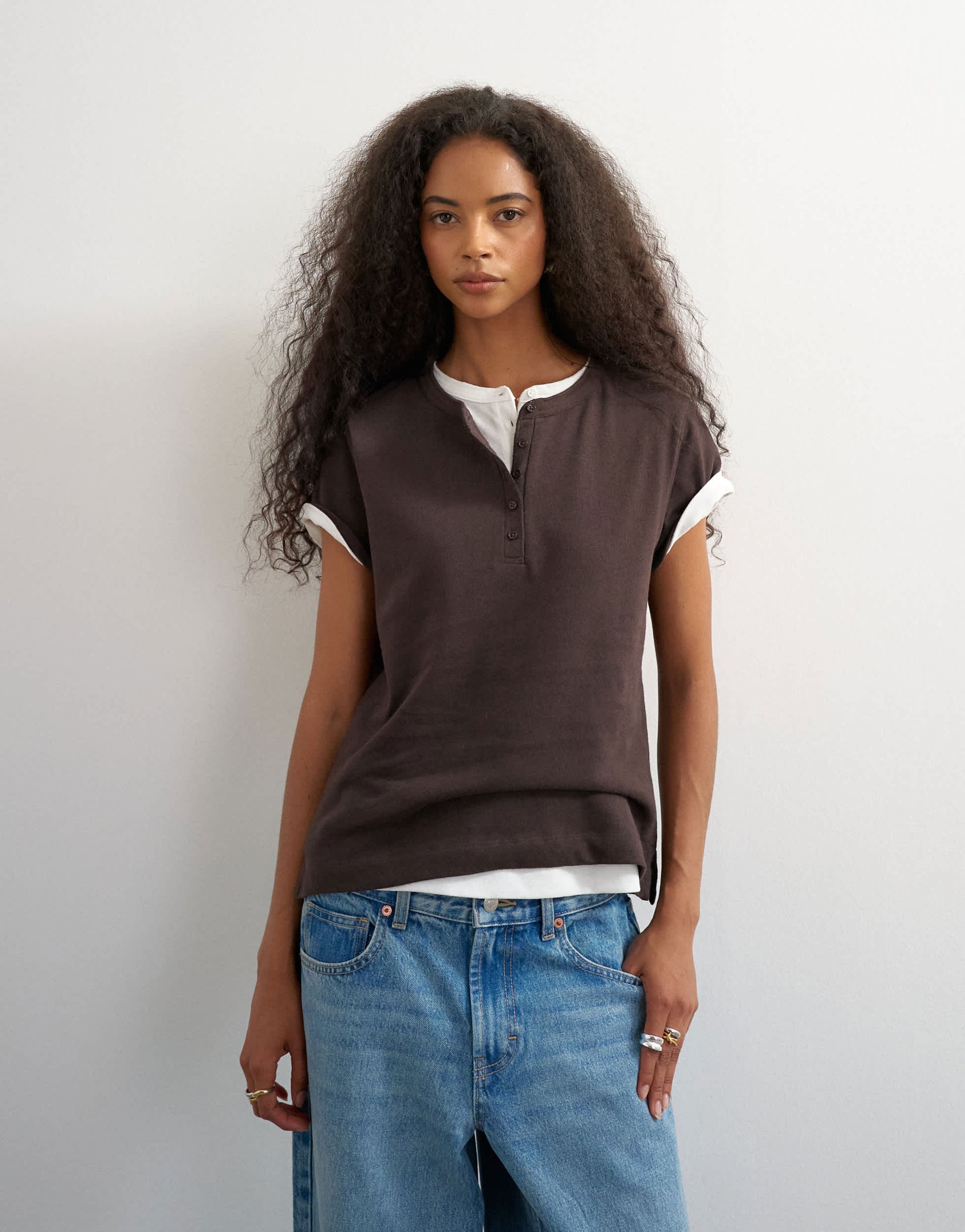 Topshop linen blend fitted short sleeve henley in chocolate