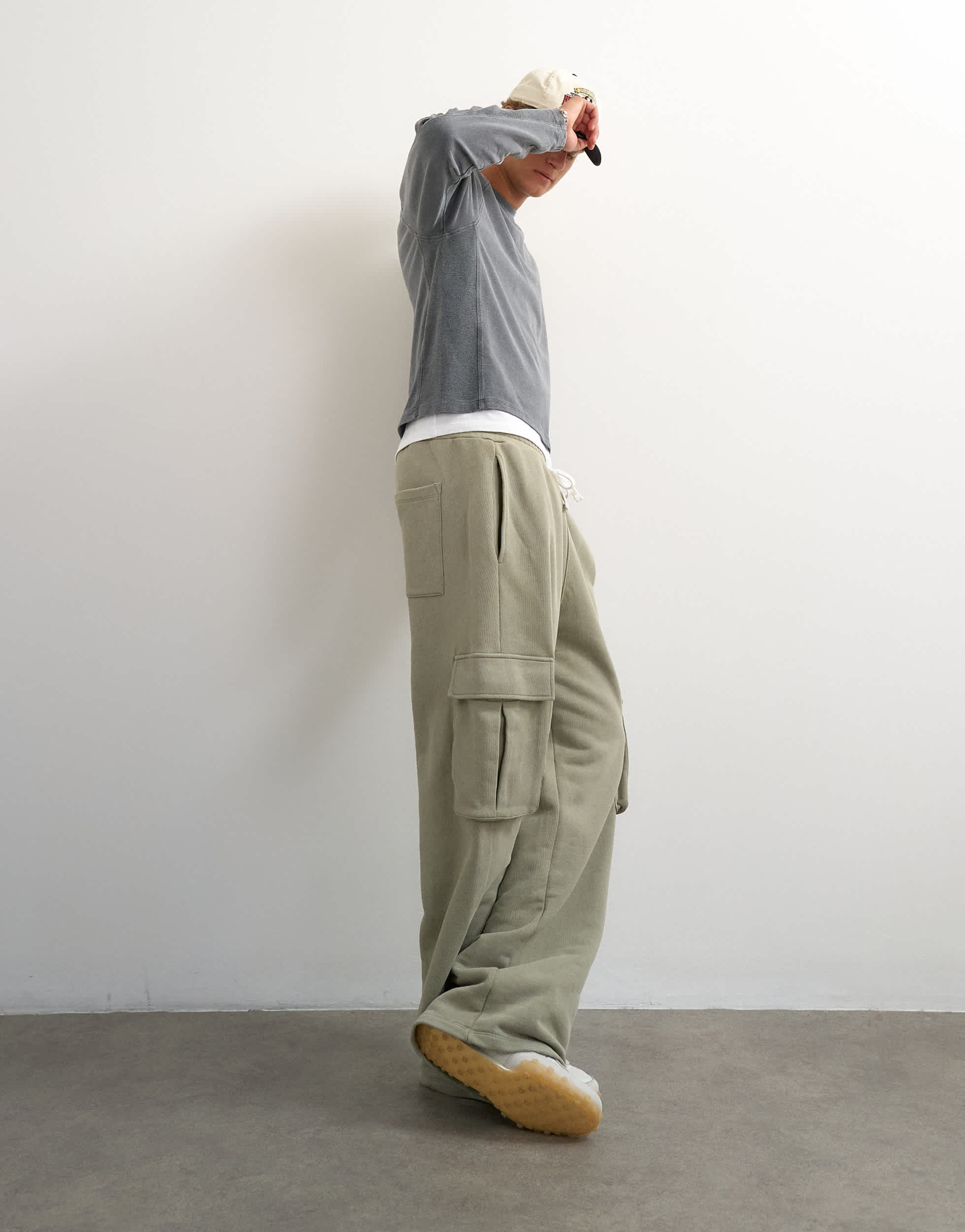 Topman baggy fit heavyweight twill jogger with cargo pockets in khaki