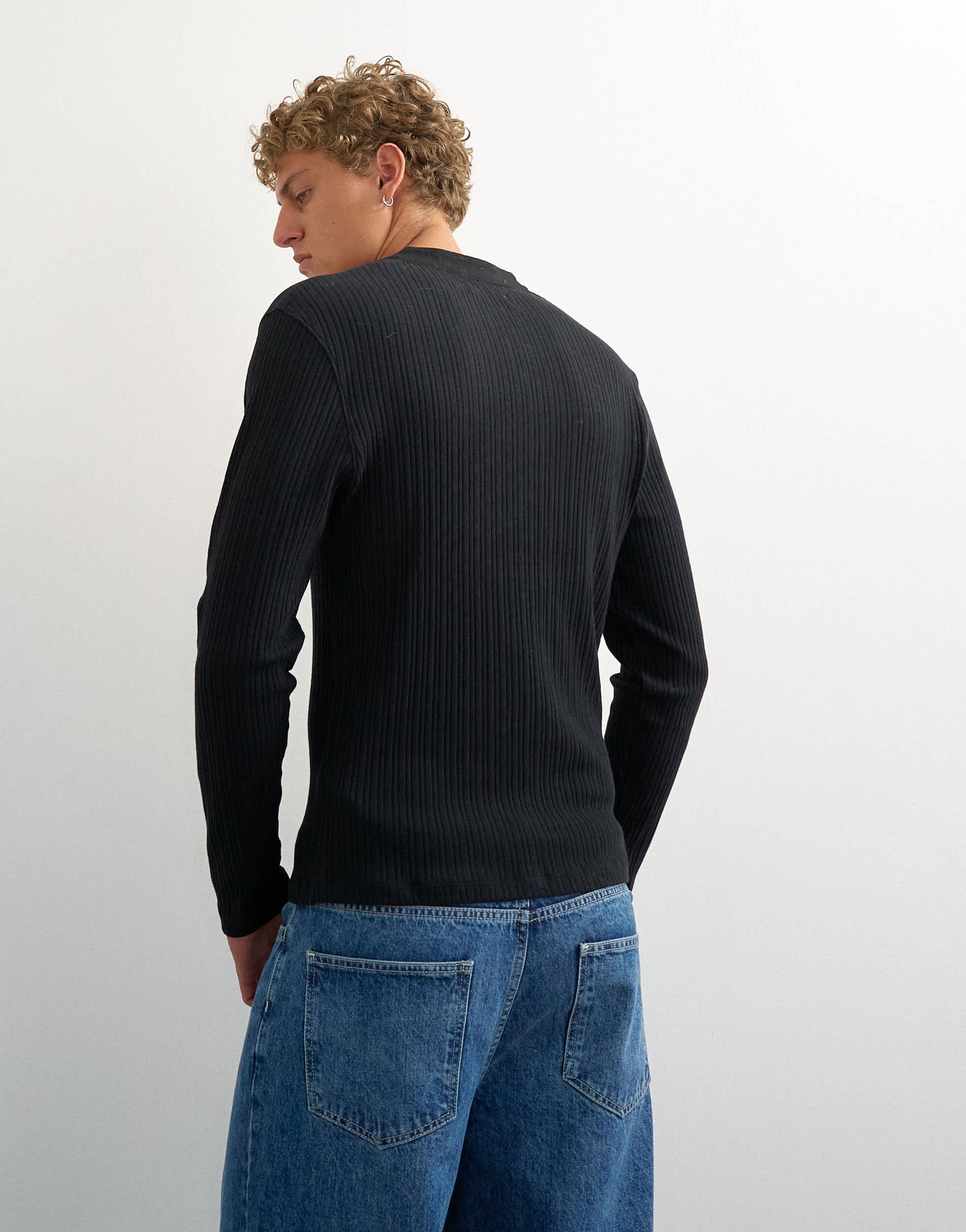 Topman premium classic fit long sleeve textured henley with woven placket in black