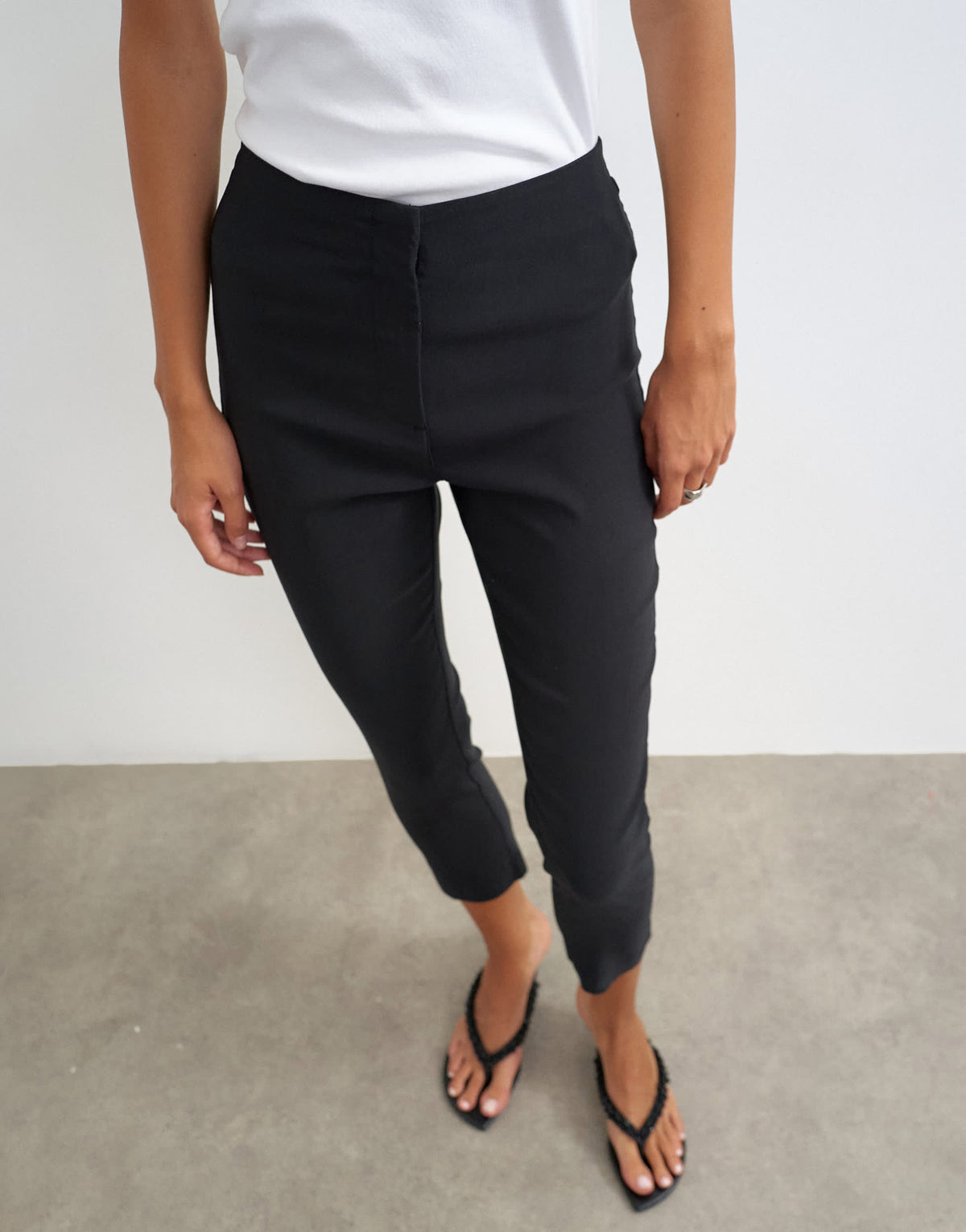 Topshop 3/4 length capri trouser in black