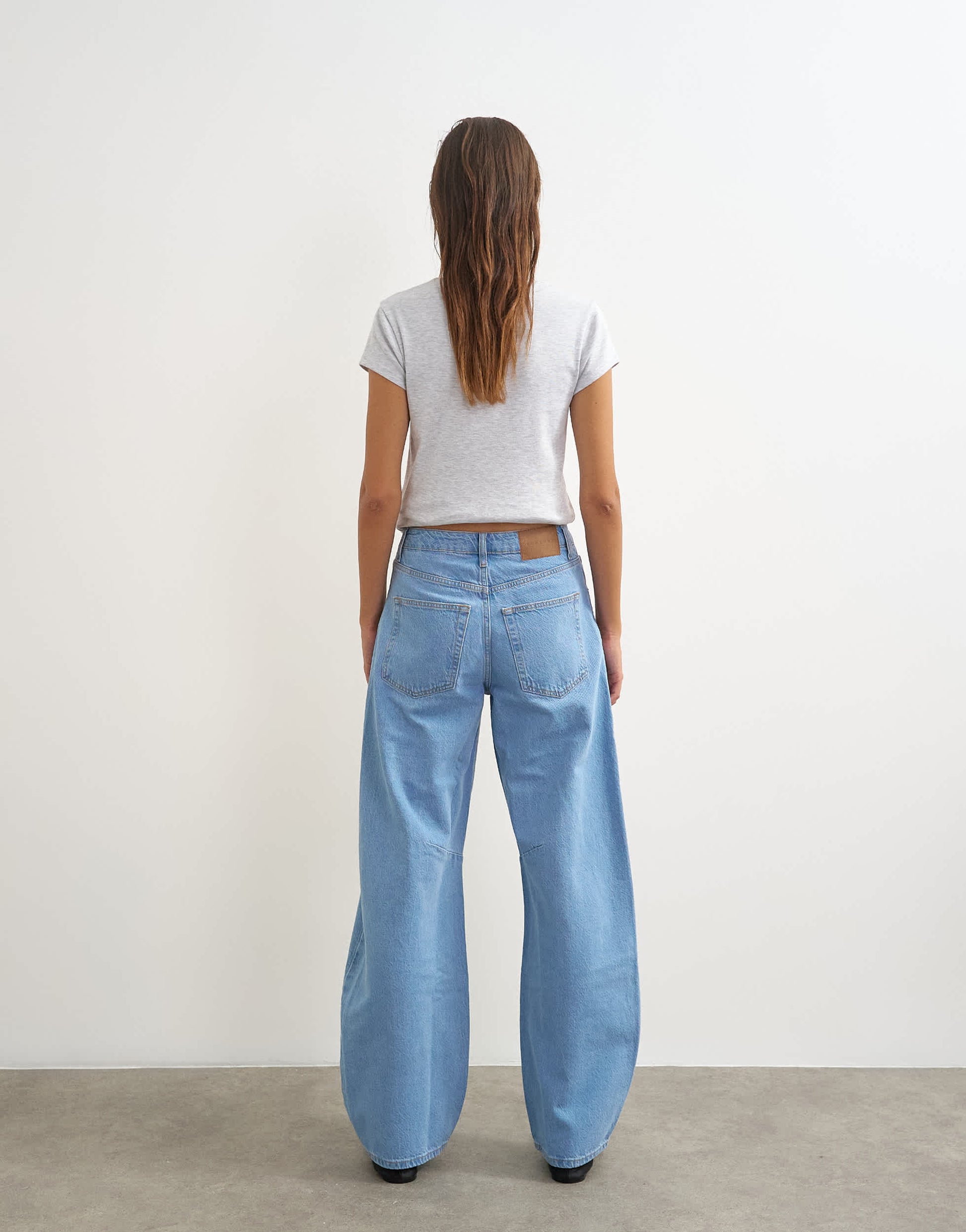 Topshop Barrel mid rise jean in bleach