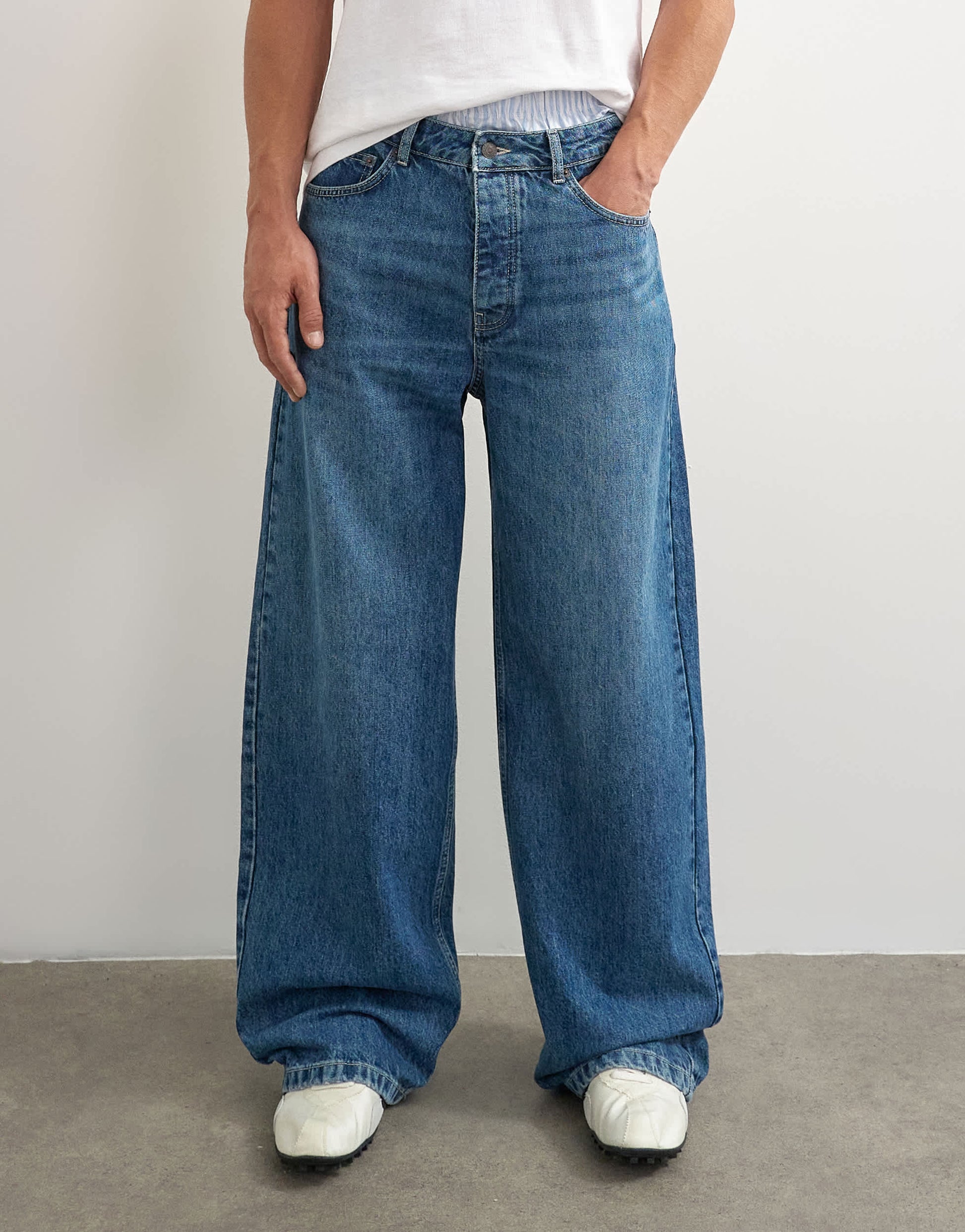 Topman rigid baggy fit jean in mid wash