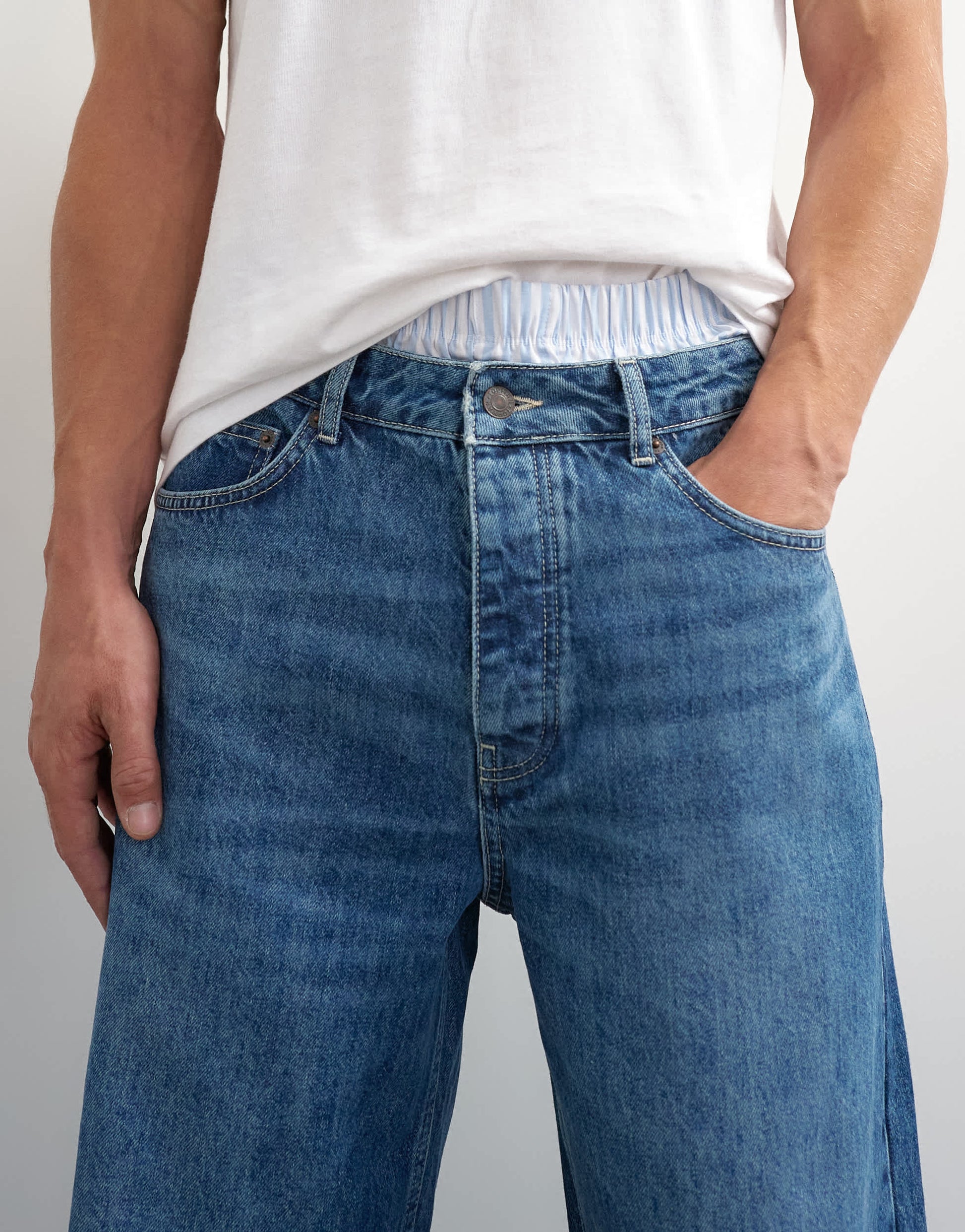 Topman rigid baggy fit jean in mid wash
