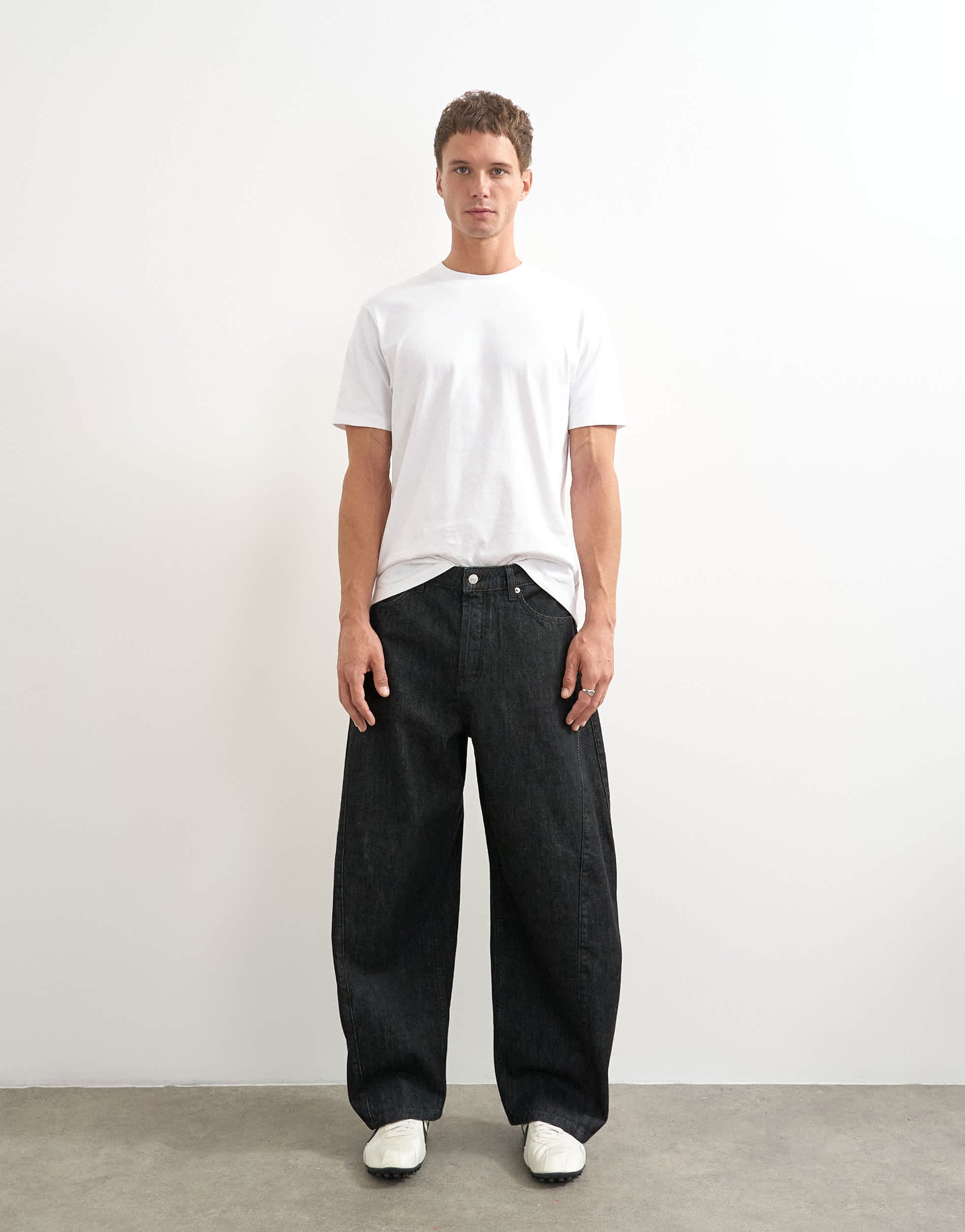 Topman rigid barrel fit jean in raw black