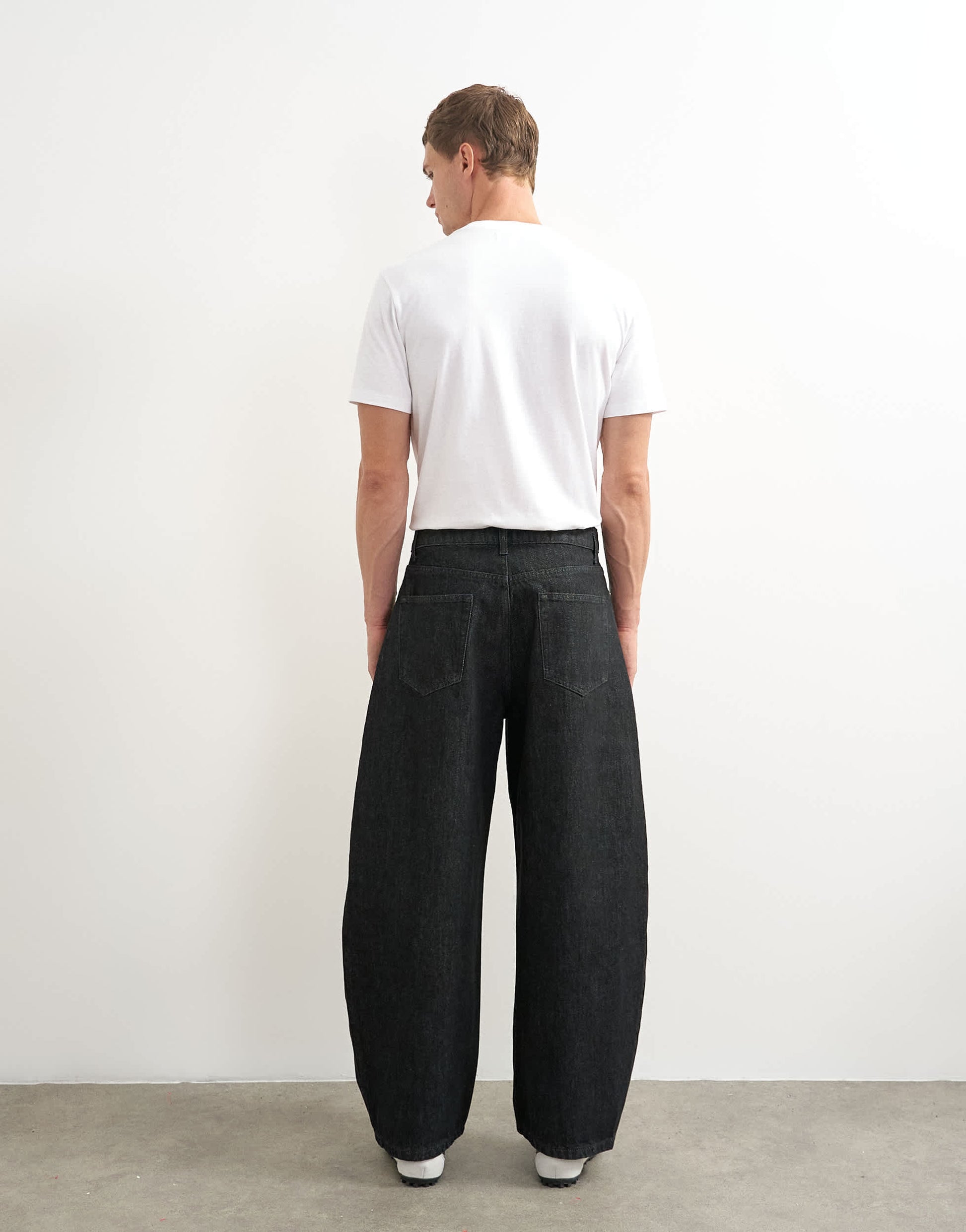 Topman rigid barrel fit jean in raw black