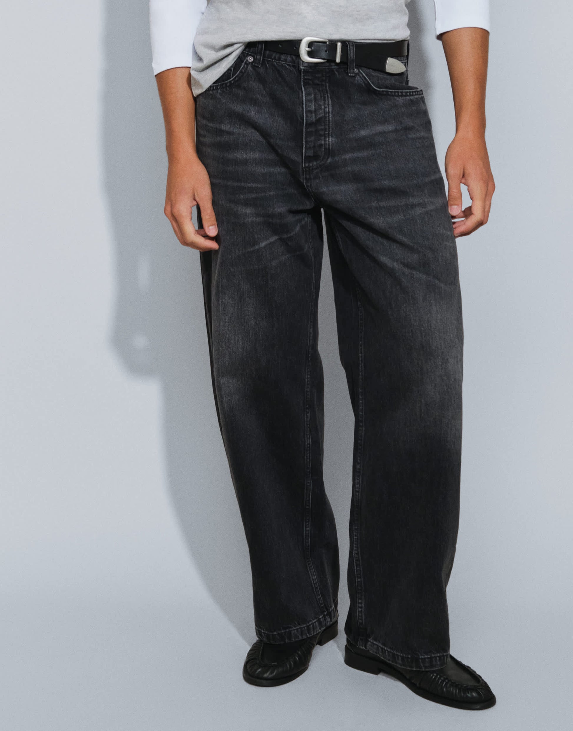 Topman rigid baggy fit jean in washed black