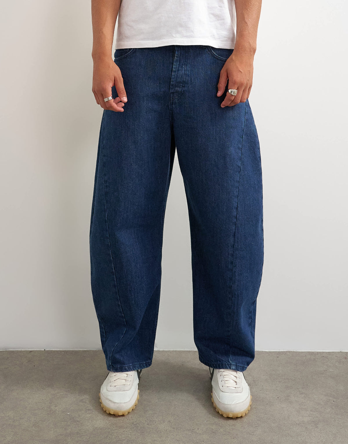 Topman rigid barrel fit jean in dark wash