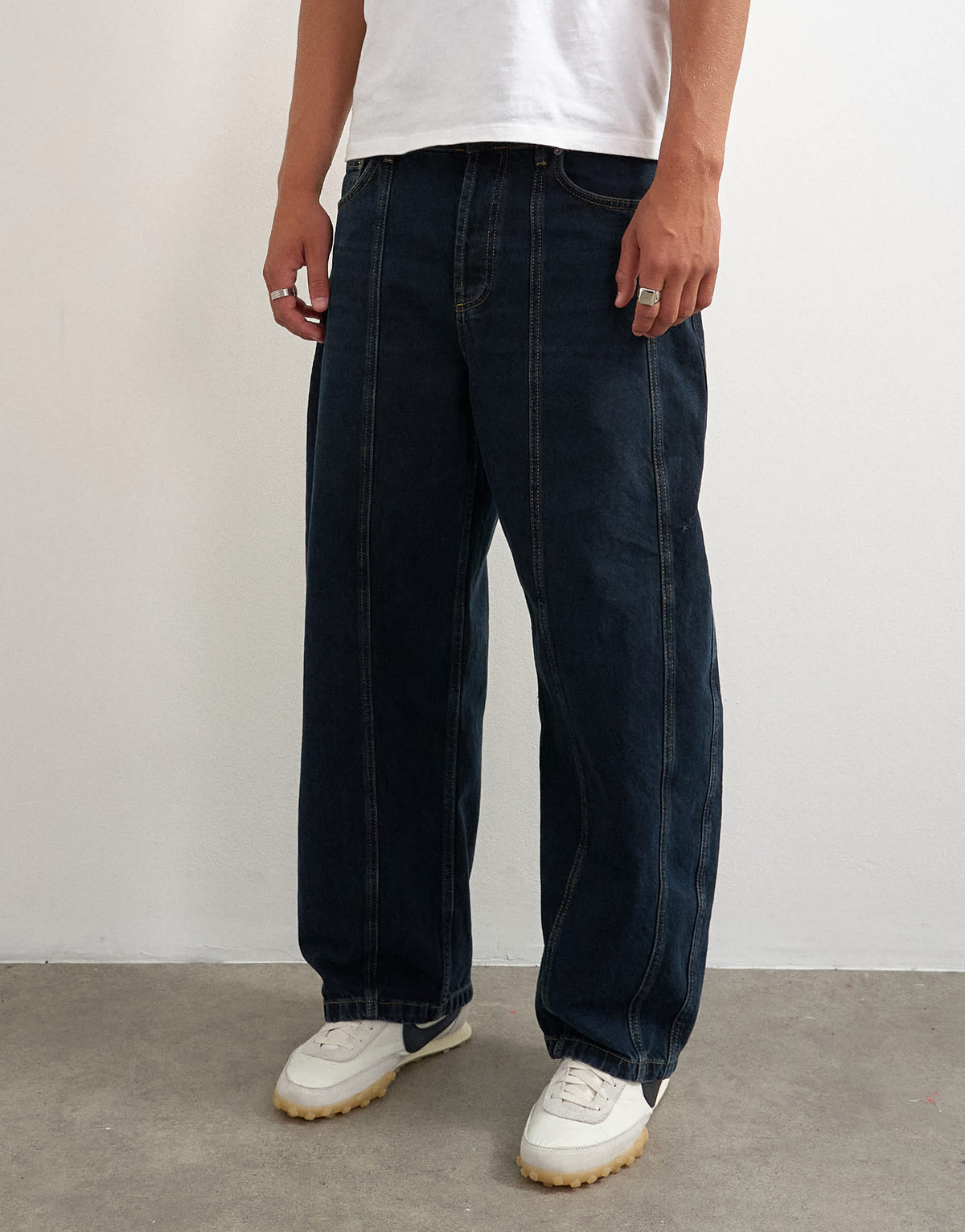 Topman rigid barrel fit panelled jean in clean dark wash