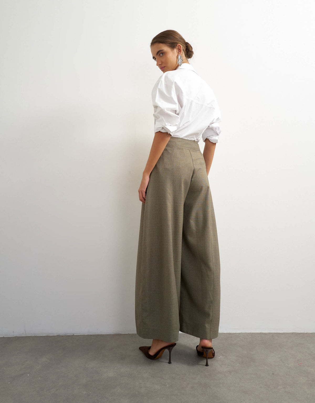 Topshop wide leg flowing trouser in taupe marl