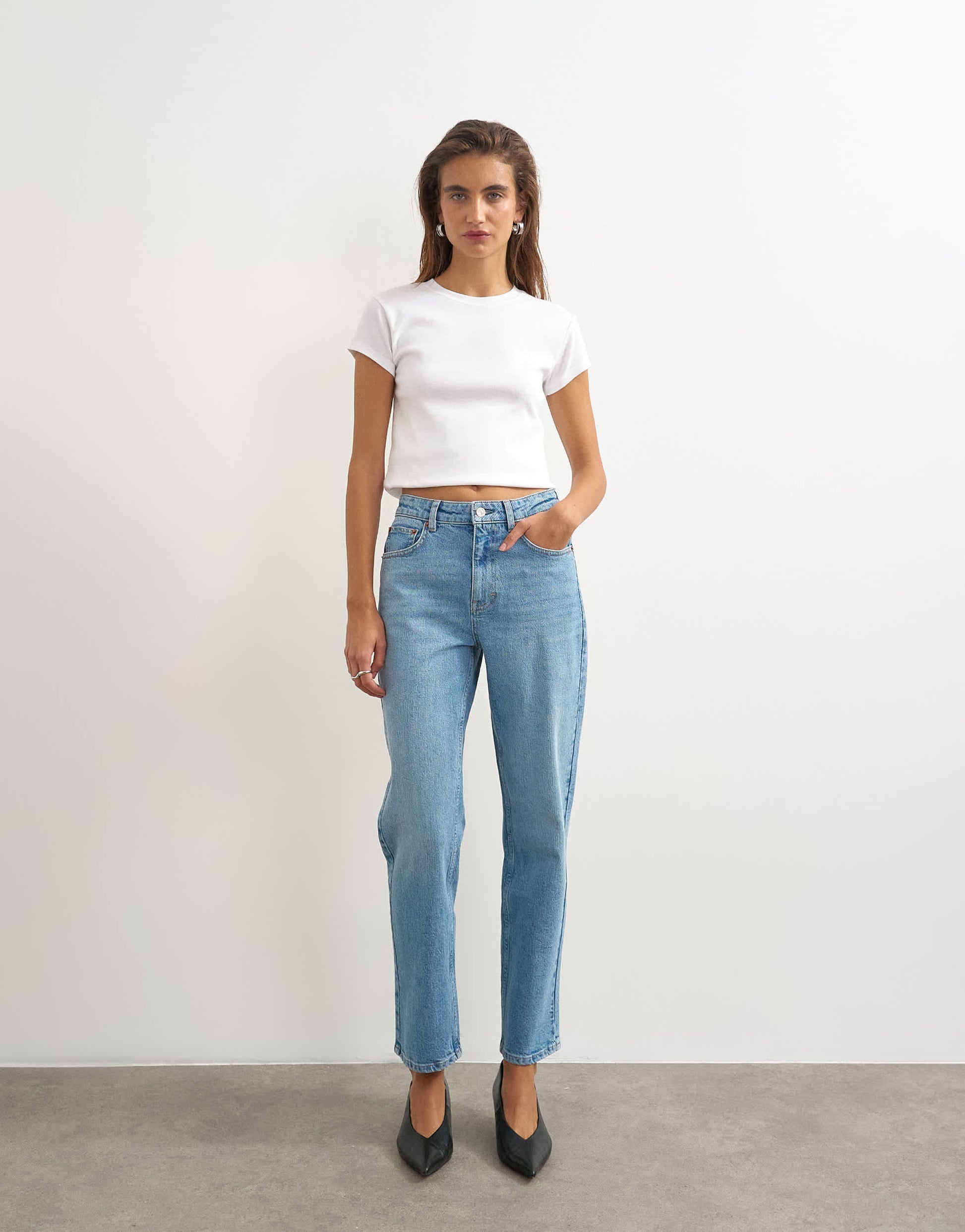 Topshop Orson comfort stretch straight leg ankle grazer jean in bleach