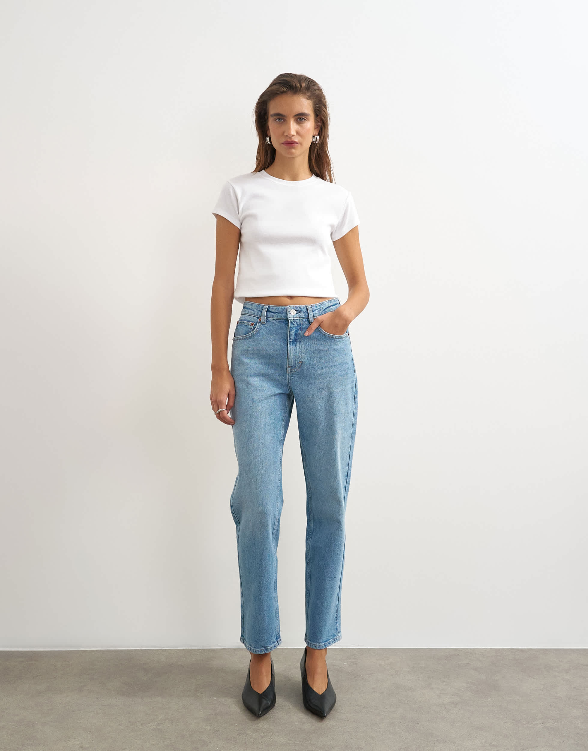 Topshop Orson comfort stretch straight leg ankle grazer jean in bleach