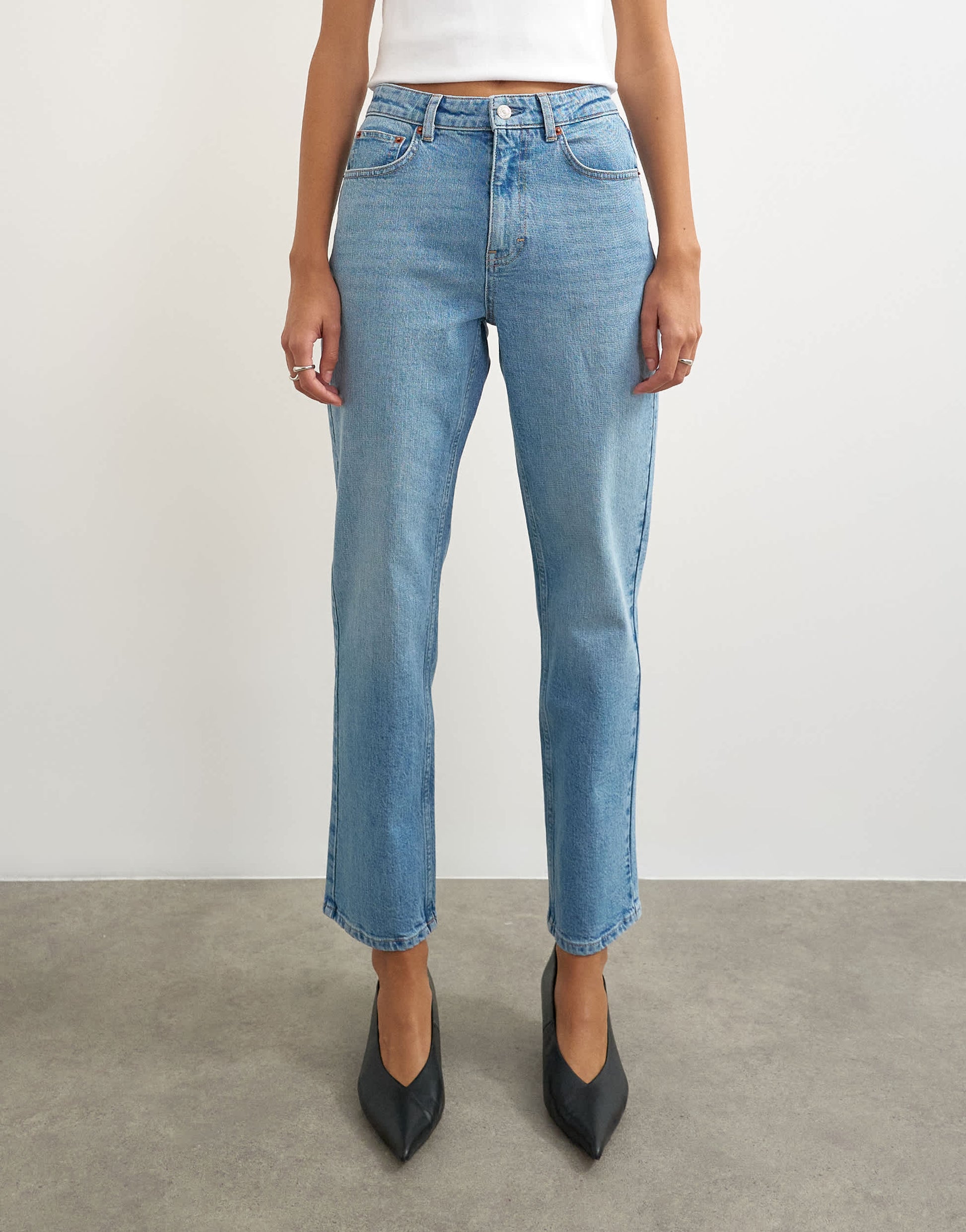Topshop Orson comfort stretch straight leg ankle grazer jean in bleach
