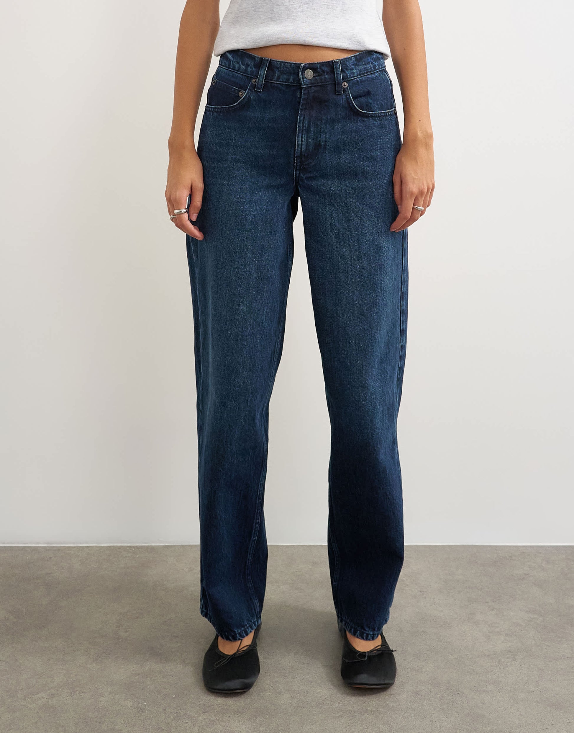 Topshop Cinch low rise relaxed jean in blue black