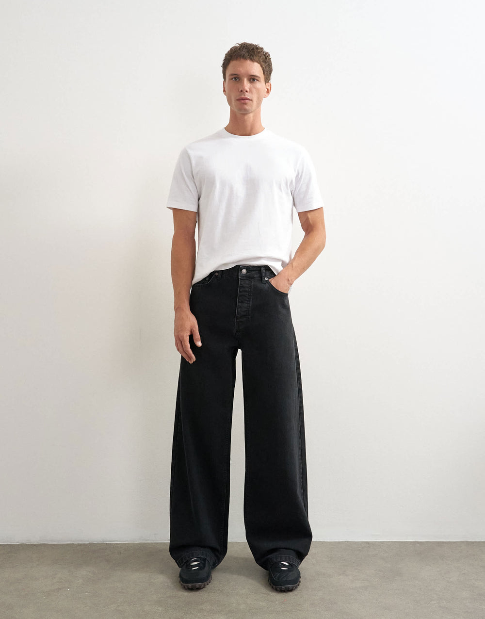 Topman rigid baggy fit jean in black